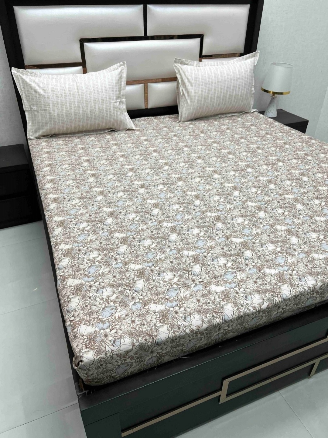 Pure Decor Cotton King Size Double Bed Bedsheet With 2 Pillow Covers 2.74m X 2.74m, Brown
Pure Decor Cotton King Size Double Bed Bedsheet With 2 Pillow Covers 2.74m X 2.74m, Brown