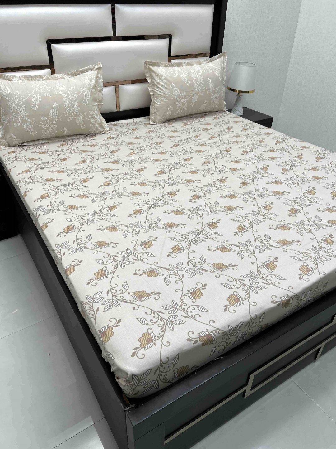 Pure Decor Cotton King Size Double Bed Bedsheet With 2 Pillow Covers 2.74m X 2.74m, Brown
Pure Decor Cotton King Size Double Bed Bedsheet With 2 Pillow Covers 2.74m X 2.74m, Brown