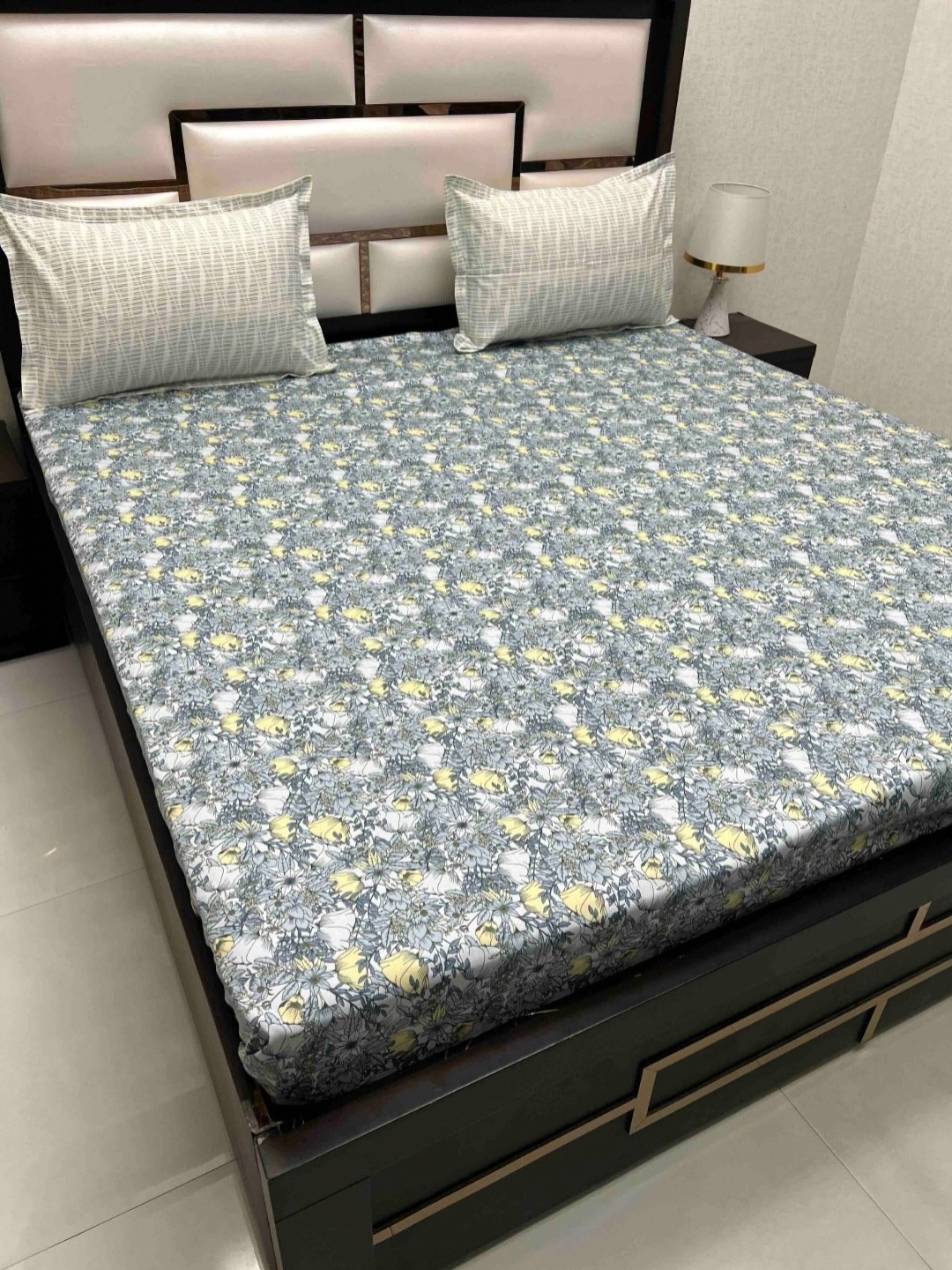 Pure Decor Cotton King Size Double Bed Bedsheet With 2 Pillow Covers 2.74m X 2.74m, White
Pure Decor Cotton King Size Double Bed Bedsheet With 2 Pillow Covers 2.74m X 2.74m, White