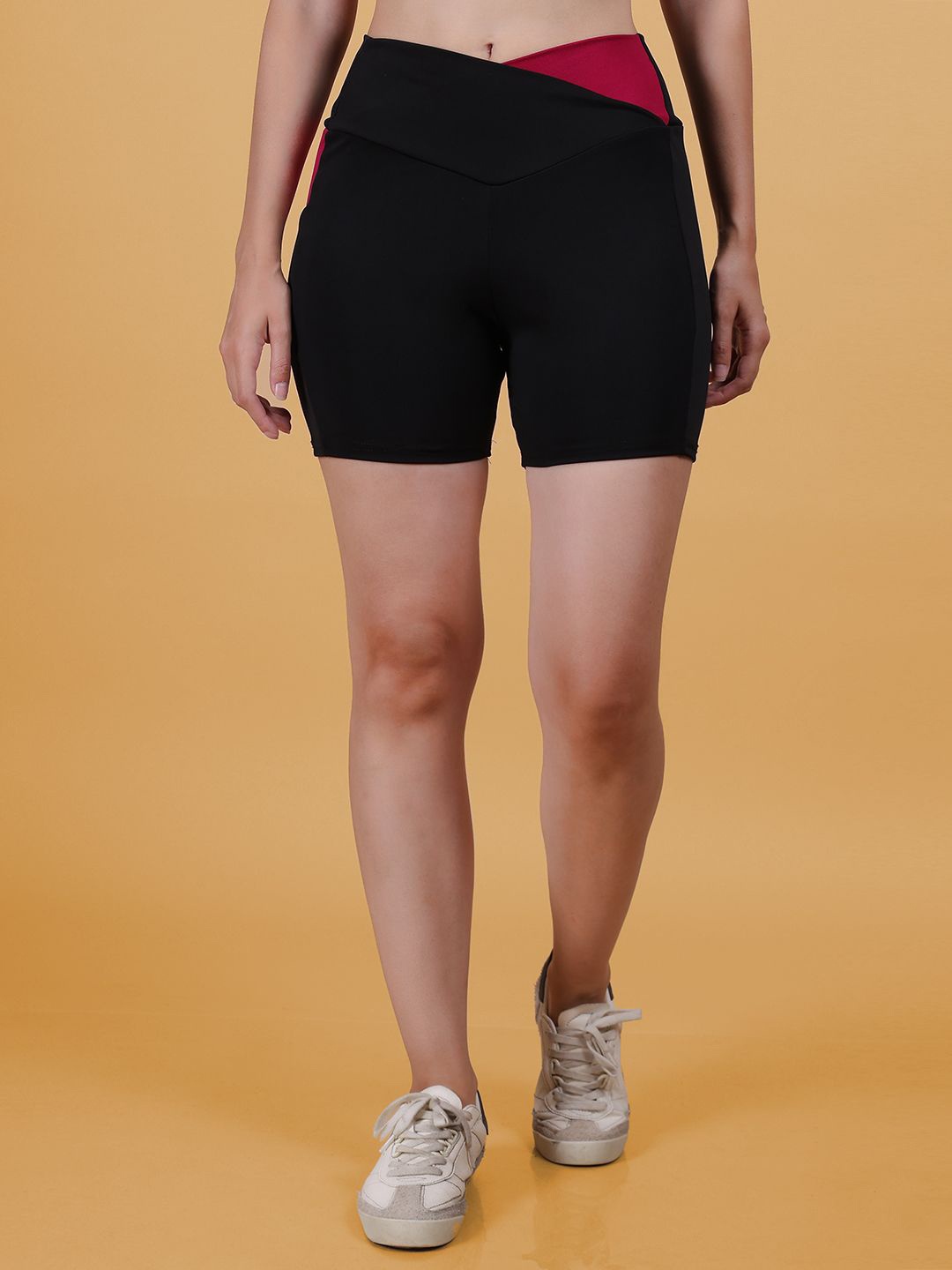 N-Gal Women Colourblocked Slim Fit Training or Gym Sports Shorts with Technology, Black
N-Gal Women Colourblocked Slim Fit Training or Gym Sports Shorts with Technology, Black