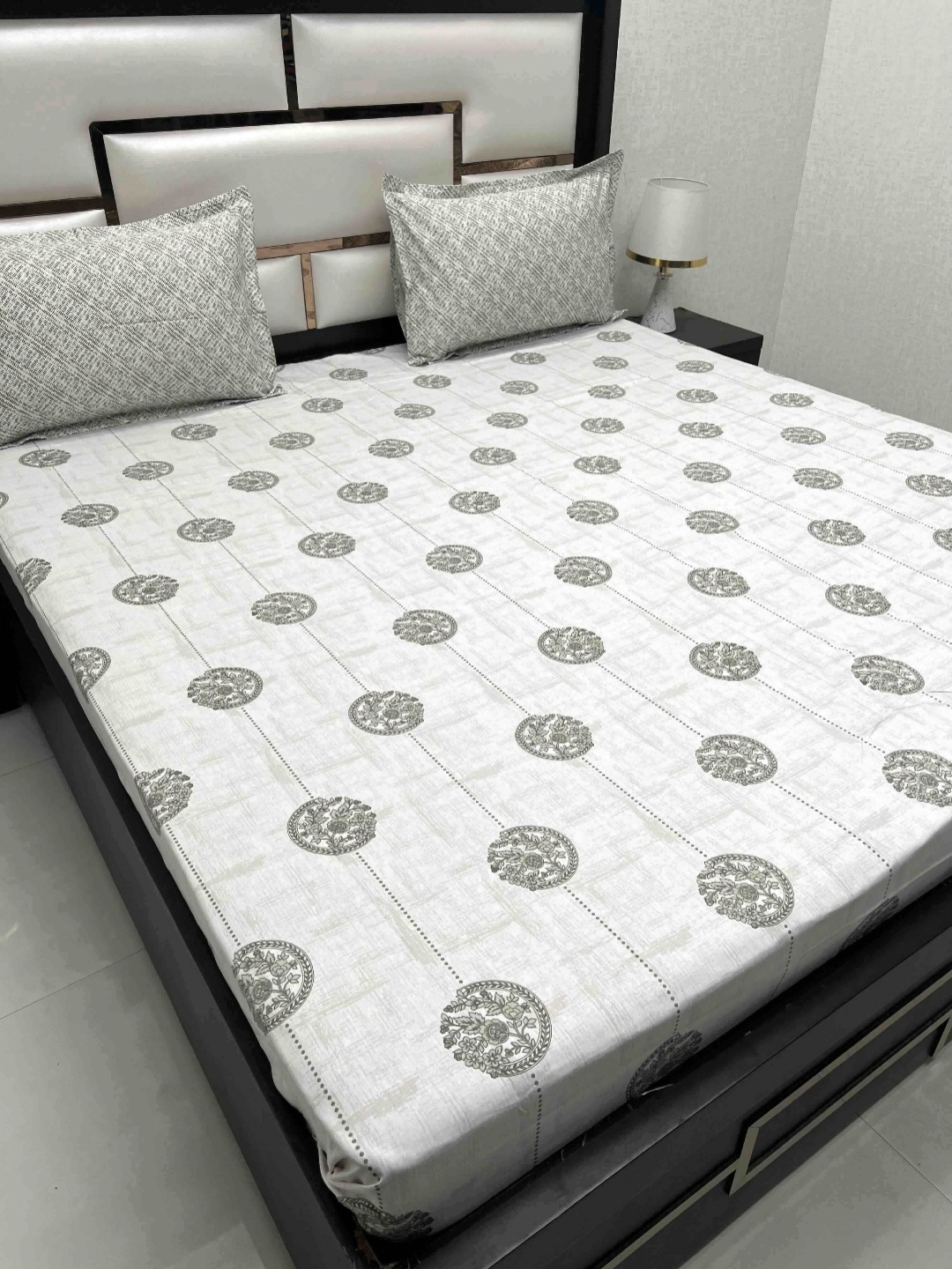 Pure Decor Cotton King Size Double Bed Bedsheet With 2 Pillow Covers 2.74m X 2.74m, White
Pure Decor Cotton King Size Double Bed Bedsheet With 2 Pillow Covers 2.74m X 2.74m, White