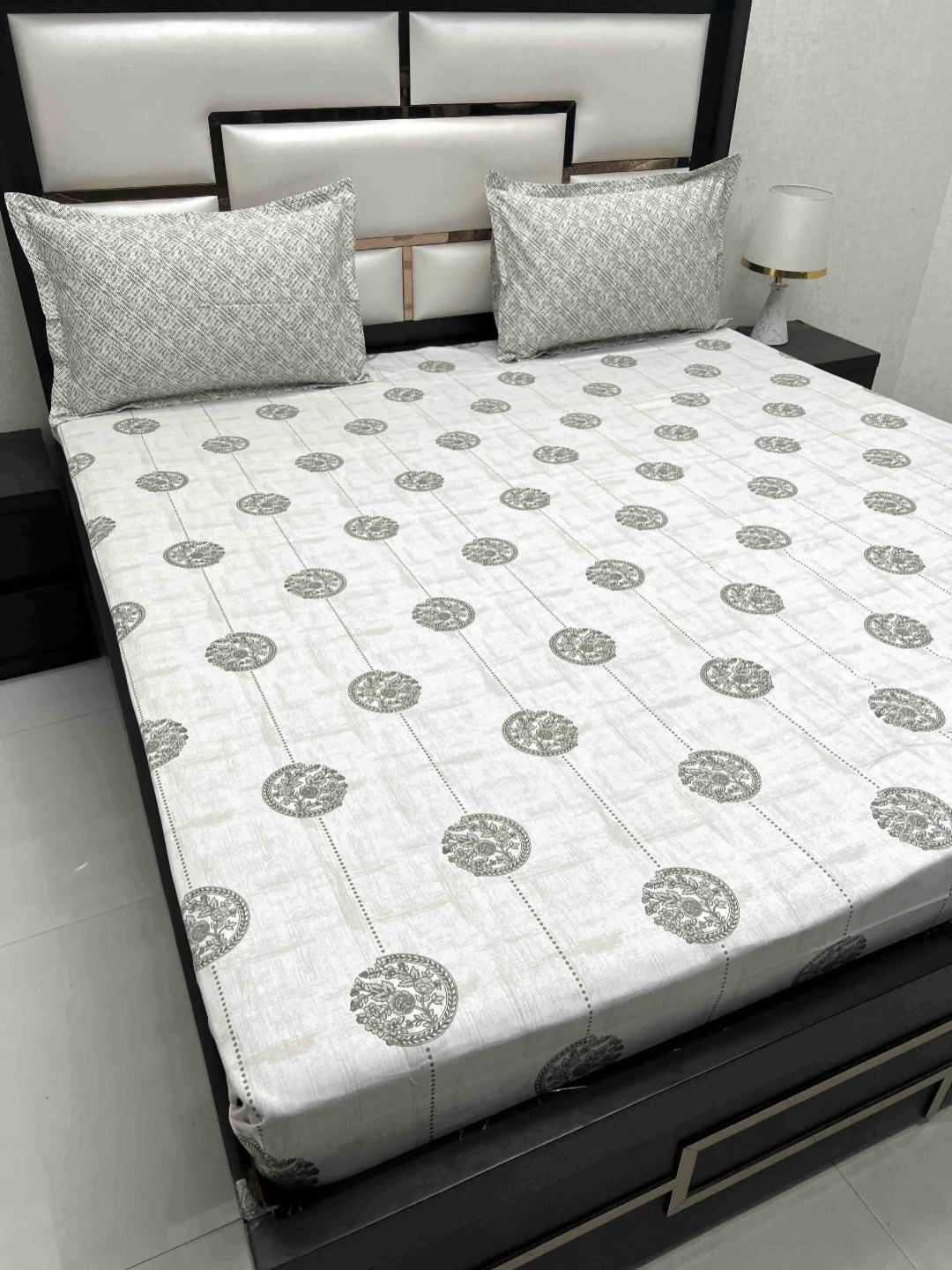 Pure Decor Cotton King Size Double Bed Bedsheet With 2 Pillow Covers 2.74m X 2.74m, White
Pure Decor Cotton King Size Double Bed Bedsheet With 2 Pillow Covers 2.74m X 2.74m, White