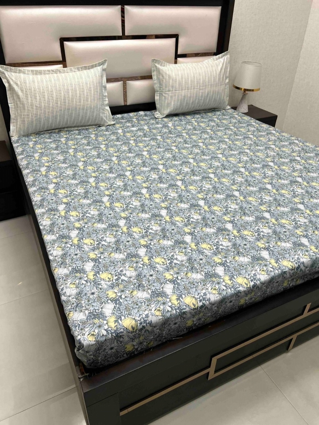 Pure Decor Cotton King Size Double Bed Bedsheet With 2 Pillow Covers 2.74m X 2.74m, White
Pure Decor Cotton King Size Double Bed Bedsheet With 2 Pillow Covers 2.74m X 2.74m, White