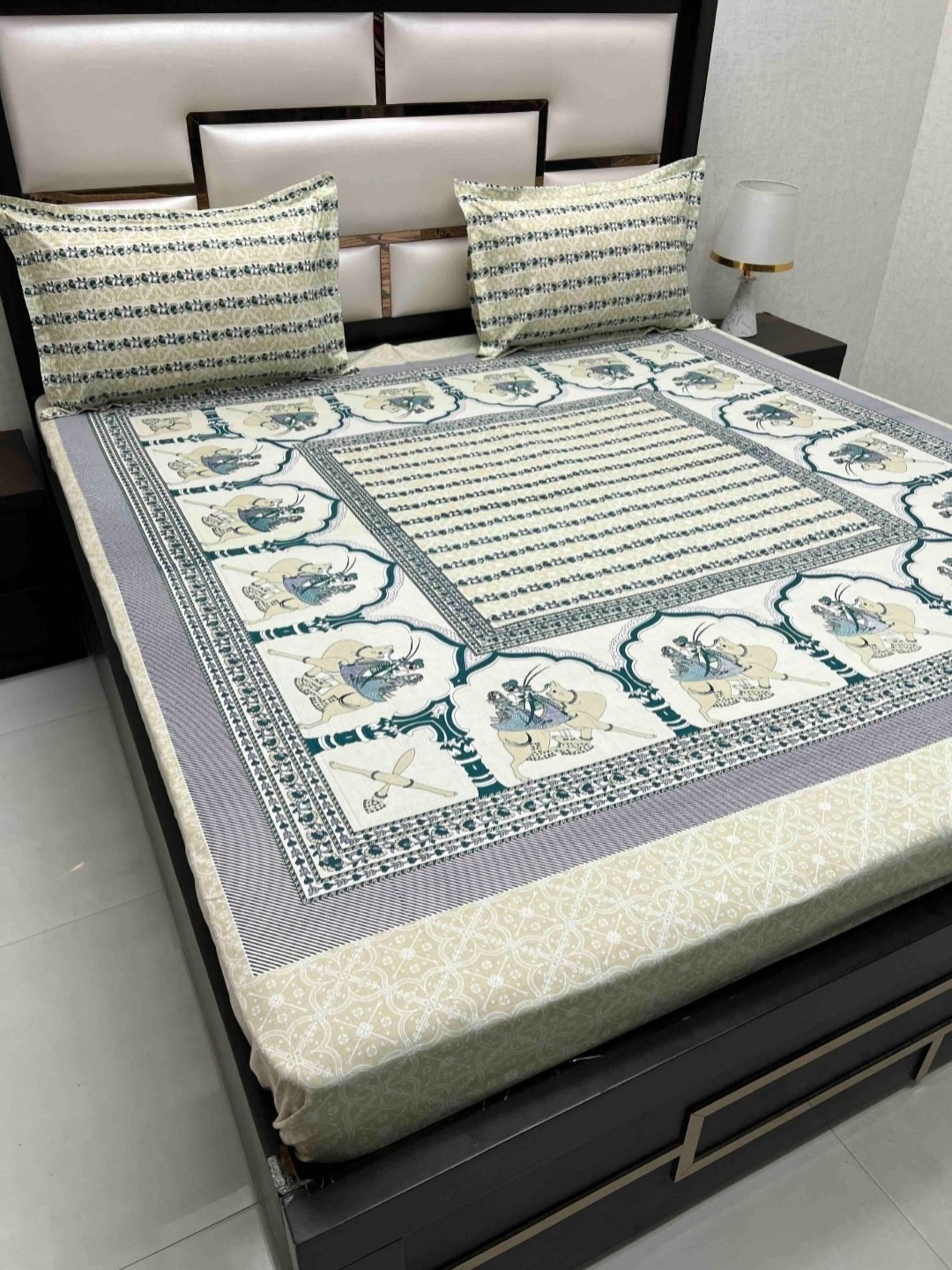 Pure Decor Cotton King Size Double Bed Bedsheet With 2 Pillow Covers 2.74m X 2.74m, Green
Pure Decor Cotton King Size Double Bed Bedsheet With 2 Pillow Covers 2.74m X 2.74m, Green