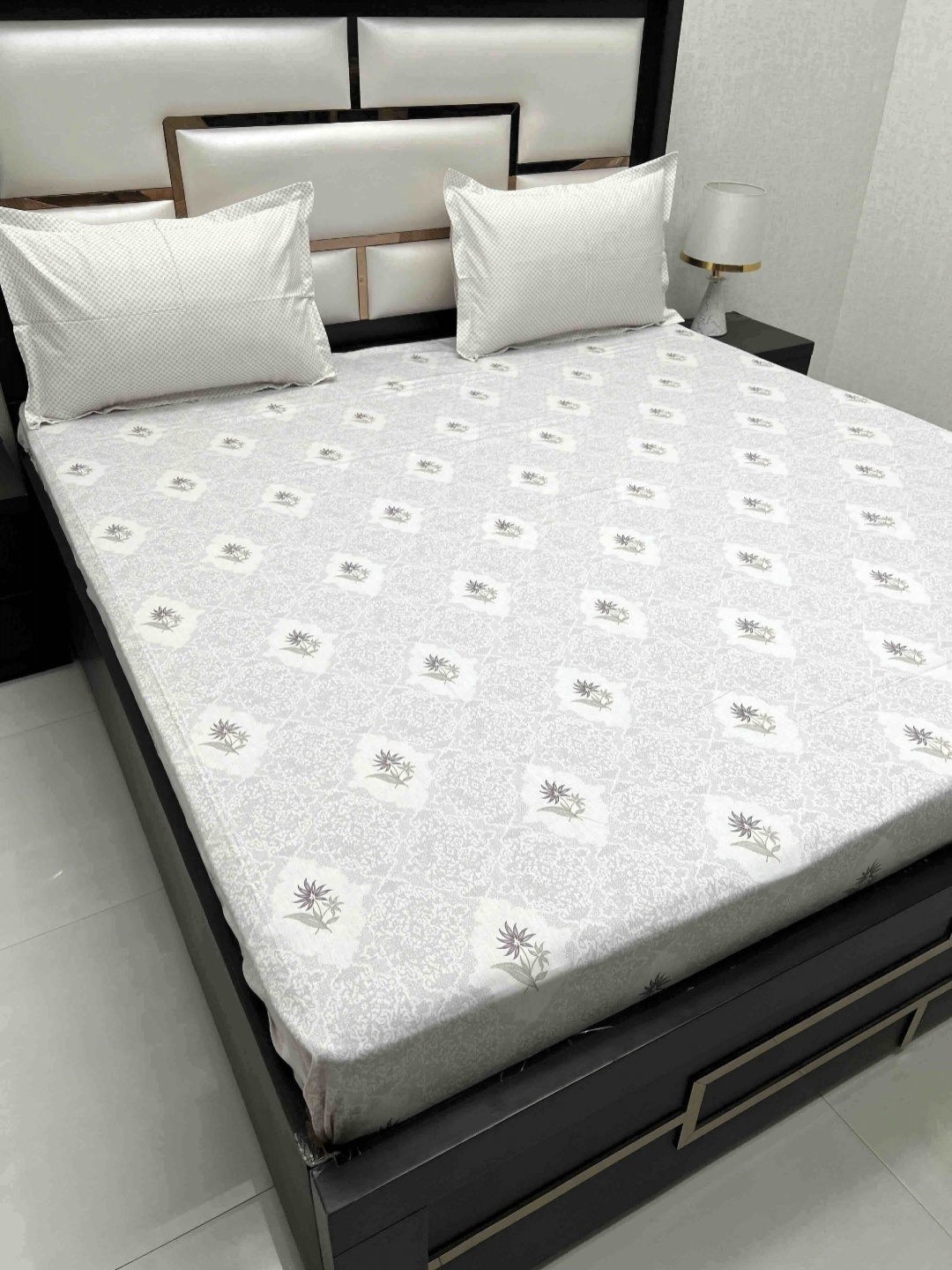 Pure Decor Cotton King Size Double Bed Bedsheet With 2 Pillow Covers 2.74m X 2.74m, White
Pure Decor Cotton King Size Double Bed Bedsheet With 2 Pillow Covers 2.74m X 2.74m, White