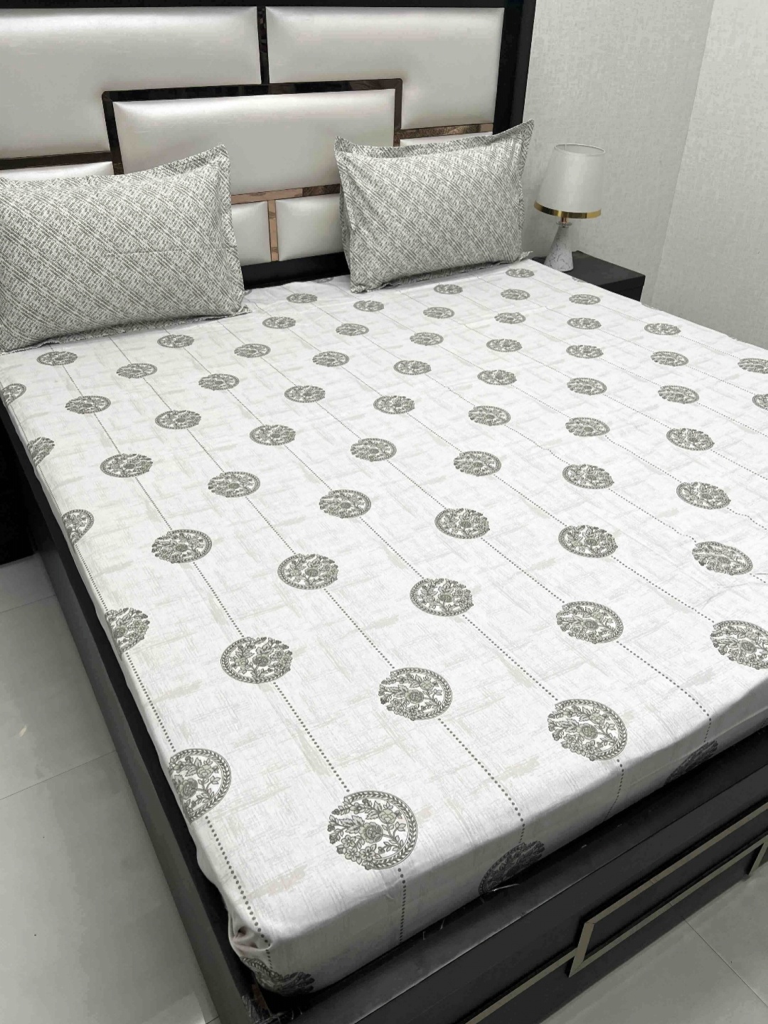 Pure Decor Cotton King Size Double Bed Bedsheet With 2 Pillow Covers 2.74m X 2.74m, White
Pure Decor Cotton King Size Double Bed Bedsheet With 2 Pillow Covers 2.74m X 2.74m, White
