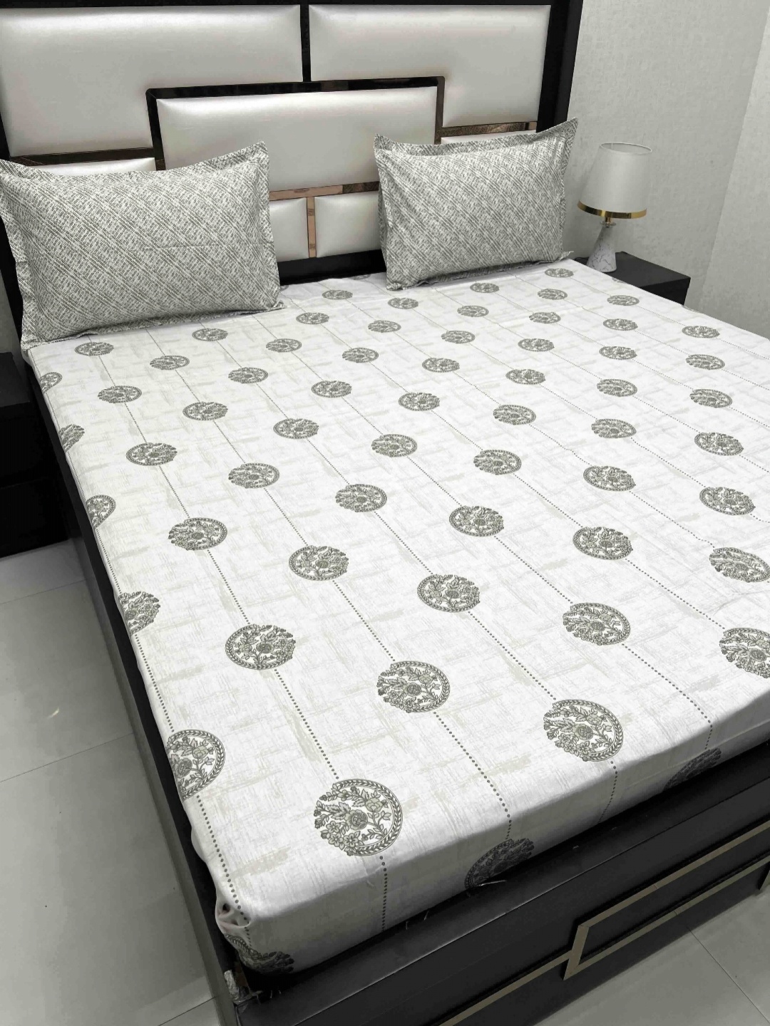 Pure Decor Cotton King Size Double Bed Bedsheet With 2 Pillow Covers 2.74m X 2.74m, White
Pure Decor Cotton King Size Double Bed Bedsheet With 2 Pillow Covers 2.74m X 2.74m, White