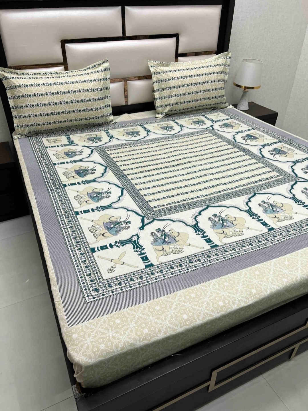 Pure Decor Cotton King Size Double Bed Bedsheet With 2 Pillow Covers 2.74m X 2.74m, Green
Pure Decor Cotton King Size Double Bed Bedsheet With 2 Pillow Covers 2.74m X 2.74m, Green