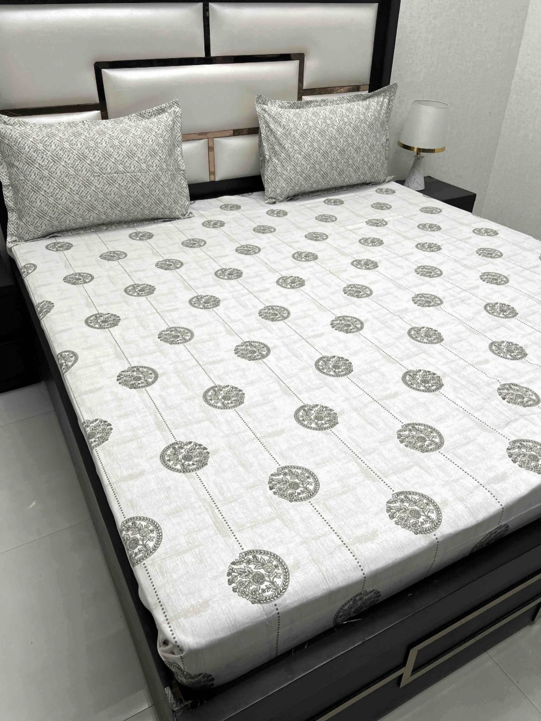 Pure Decor Cotton King Size Double Bed Bedsheet With 2 Pillow Covers 2.74m X 2.74m, Grey
Pure Decor Cotton King Size Double Bed Bedsheet With 2 Pillow Covers 2.74m X 2.74m, Grey