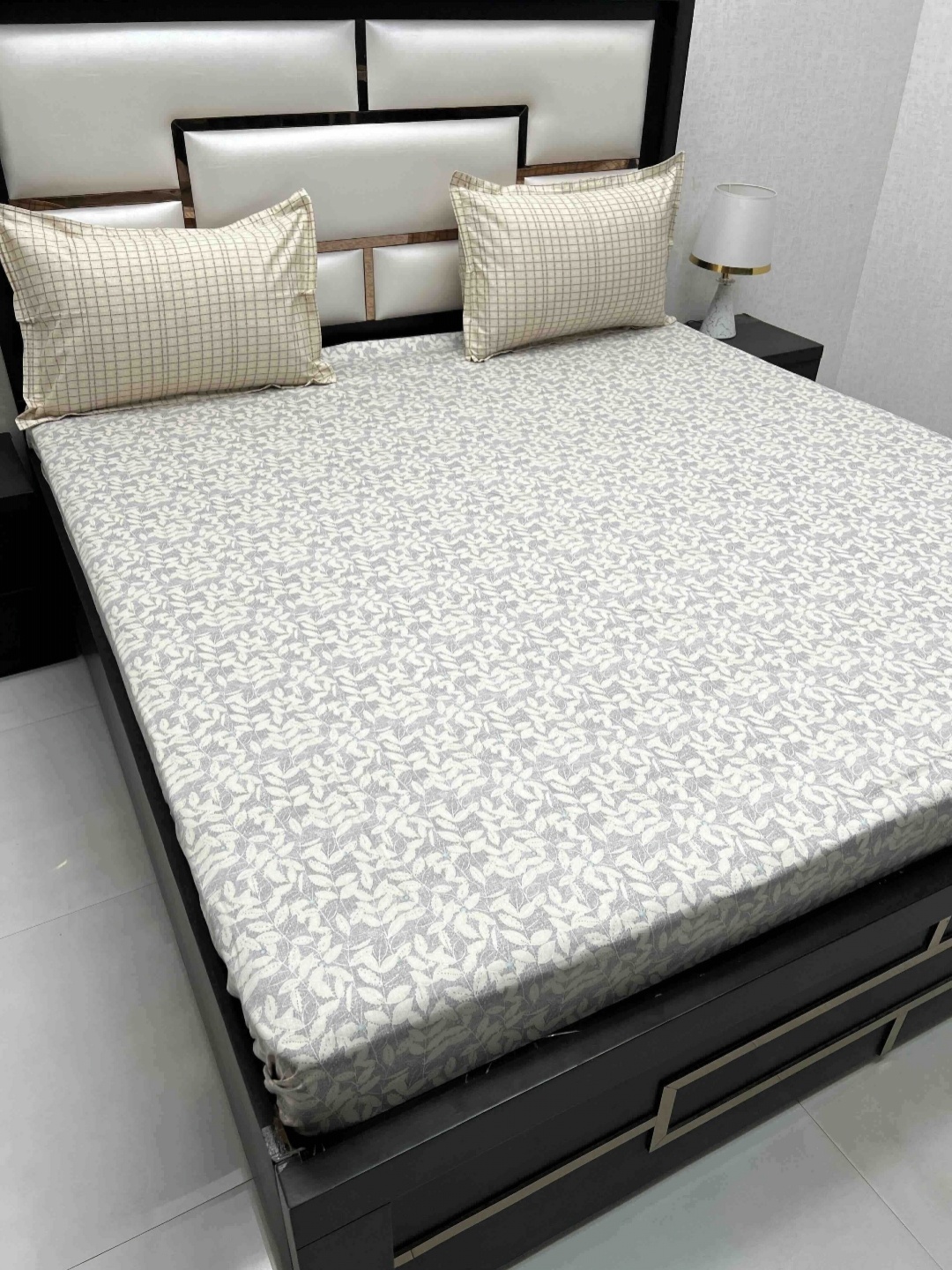 Pure Decor Cotton King Size Double Bed Bedsheet With 2 Pillow Covers 2.74m X 2.74m, Grey
Pure Decor Cotton King Size Double Bed Bedsheet With 2 Pillow Covers 2.74m X 2.74m, Grey