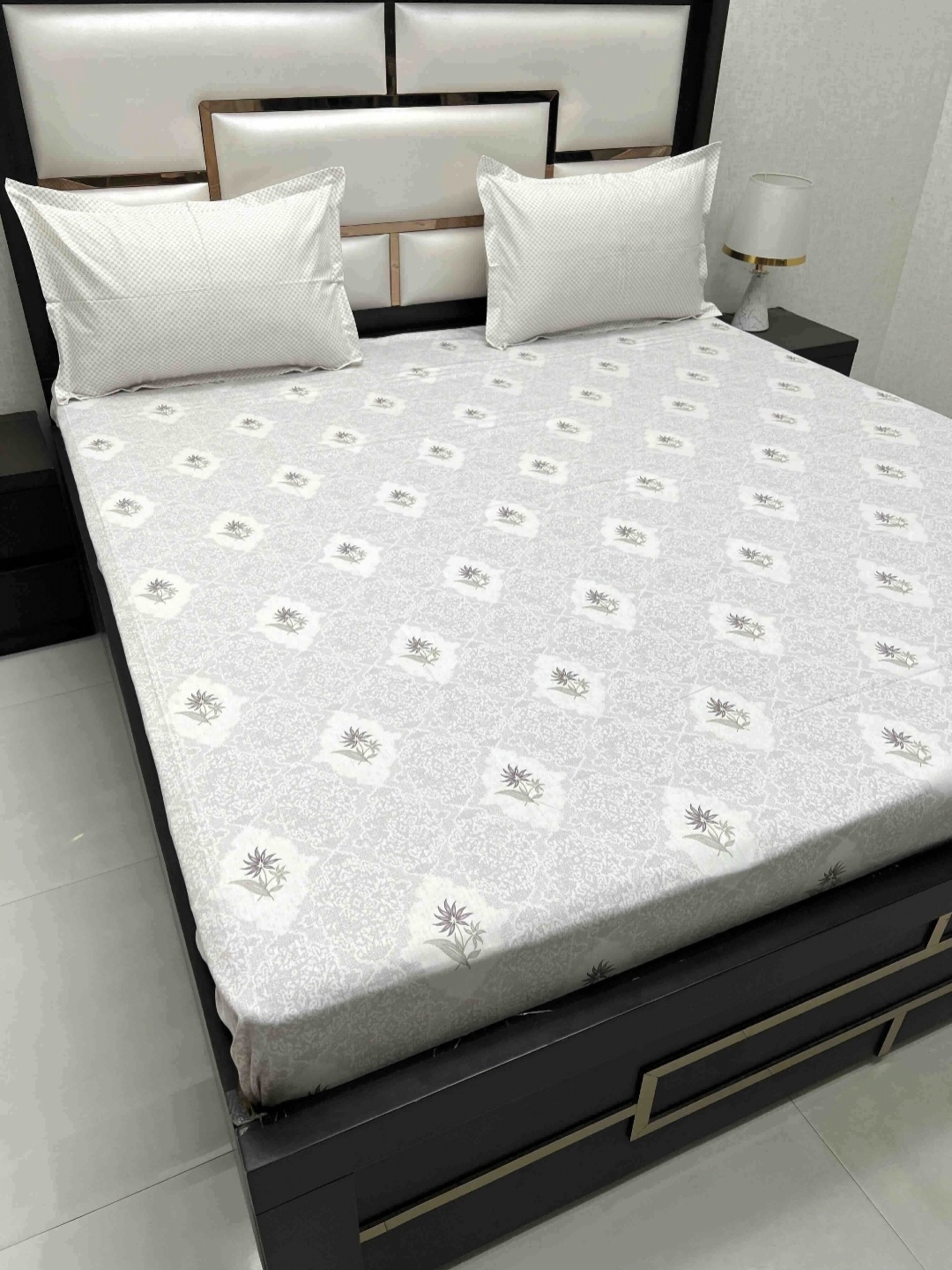 Pure Decor Cotton King Size Double Bed Bedsheet With 2 Pillow Covers 2.74m X 2.74m, Grey
Pure Decor Cotton King Size Double Bed Bedsheet With 2 Pillow Covers 2.74m X 2.74m, Grey