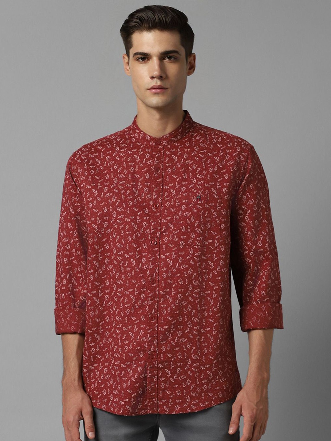 Louis Philippe Jeans Men Band Collar Floral Printed Cotton Linen Slim Fit Casual Shirt, Maroon
Louis Philippe Jeans Men Band Collar Floral Printed Cotton Linen Slim Fit Casual Shirt, Maroon