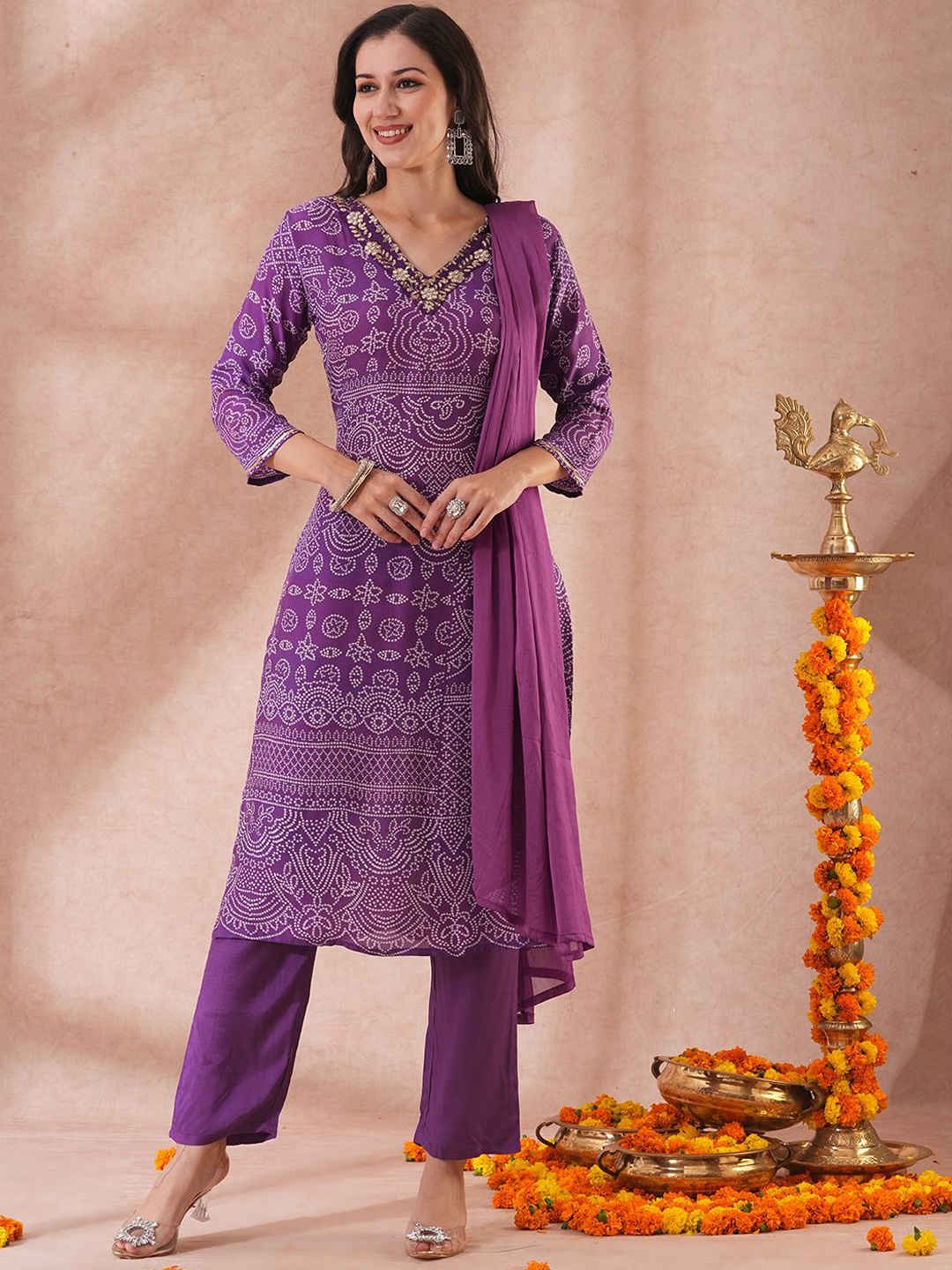 FASHOR Women Bandhani Printed Regular Thread Work Kurta with Trousers & With Dupatta, Purple
FASHOR Women Bandhani Printed Regular Thread Work Kurta with Trousers & With Dupatta, Purple