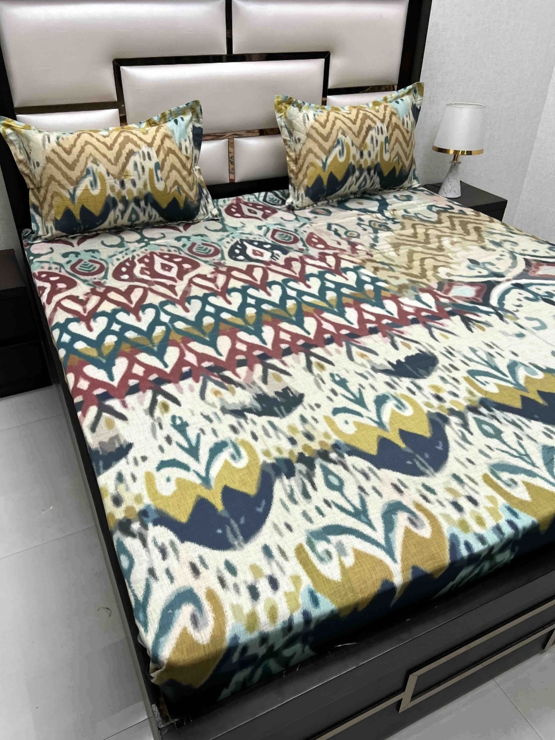 Pure Decor Cotton King Size Double Bed Bedsheet With 2 Pillow Covers 2.74m X 2.74m, Green
Pure Decor Cotton King Size Double Bed Bedsheet With 2 Pillow Covers 2.74m X 2.74m, Green