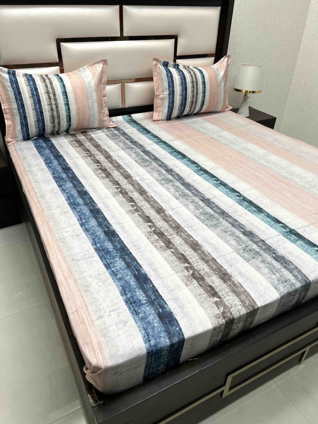 Pure Decor Cotton King Size Double Bed Bedsheet With 2 Pillow Covers 2.74m X 2.74m, Pink
Pure Decor Cotton King Size Double Bed Bedsheet With 2 Pillow Covers 2.74m X 2.74m, Pink