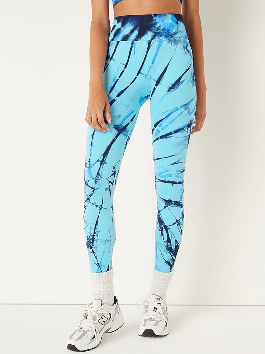 Victoria's Secret Women PINK Mid-Rise Ankle-Length Leggings, Blue
Victoria's Secret Women PINK Mid-Rise Ankle-Length Leggings, Blue