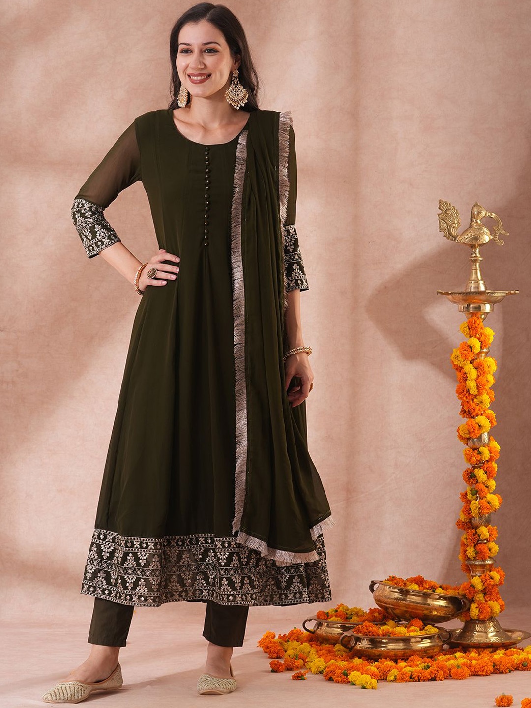 FASHOR Women Ethnic Motifs Embroidered Panelled Kurta with Trousers & With Dupatta, Olive
FASHOR Women Ethnic Motifs Embroidered Panelled Kurta with Trousers & With Dupatta, Olive