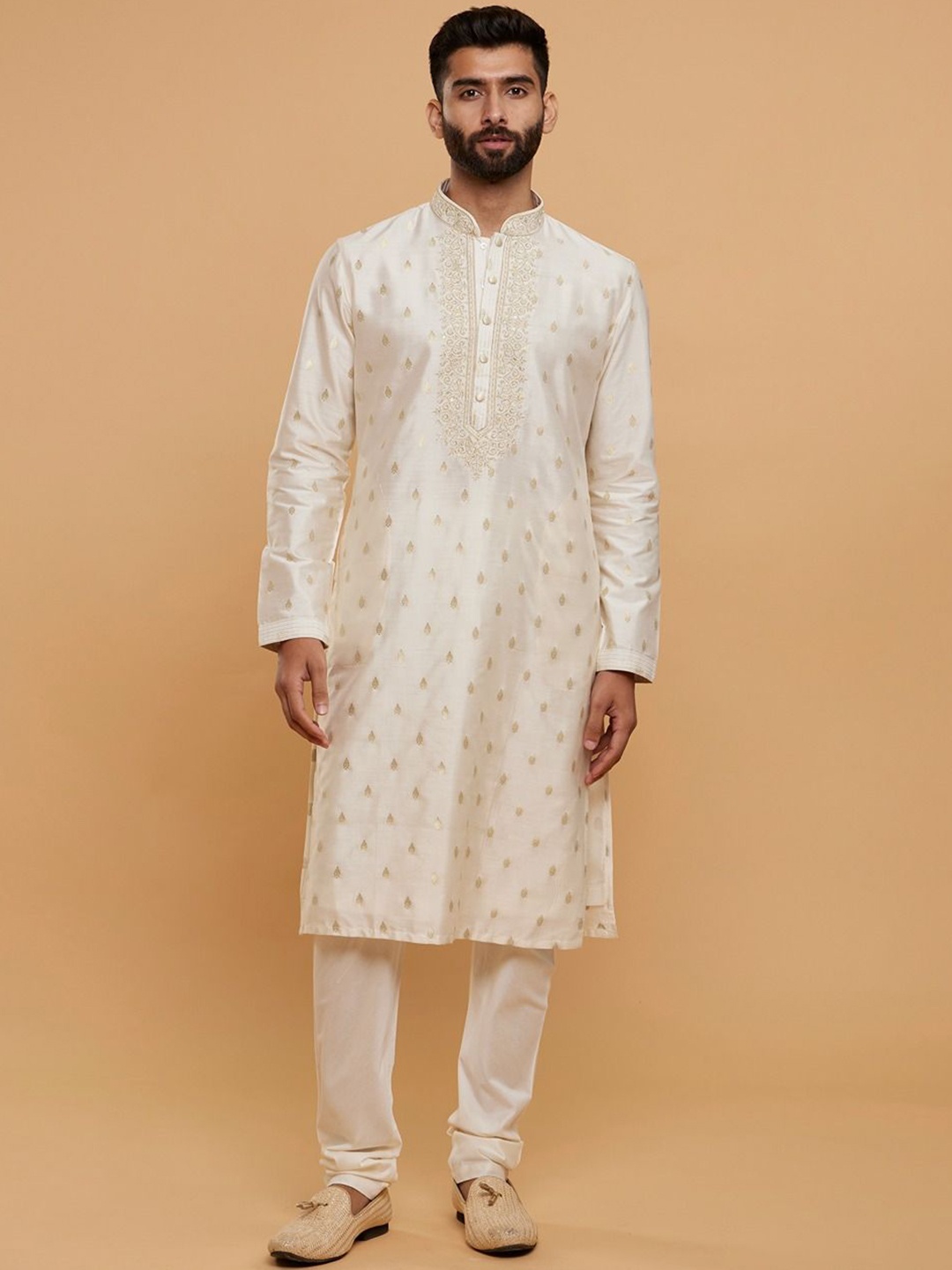 Twamev Men Ethnic Motifs Embroidered Regular Thread Work Kurta with Churidar, Cream
Twamev Men Ethnic Motifs Embroidered Regular Thread Work Kurta with Churidar, Cream