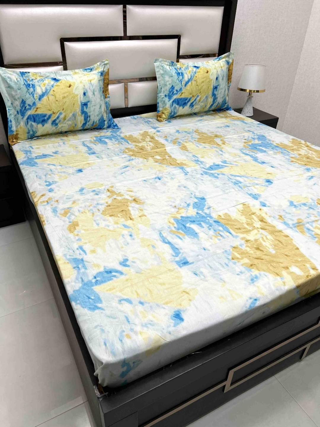 Pure Decor Cotton King Size Double Bed Bedsheet With 2 Pillow Covers 2.74m X 2.74m, White
Pure Decor Cotton King Size Double Bed Bedsheet With 2 Pillow Covers 2.74m X 2.74m, White