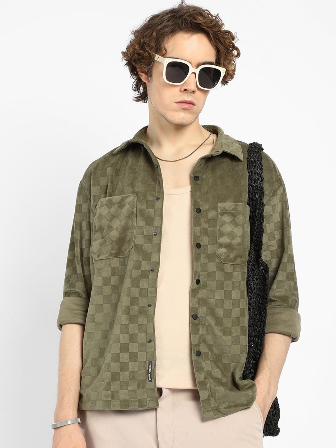 Campus Sutra Men Comfort Spread Collar Geometric Printed Oversized Casual Shirt, Green
Campus Sutra Men Comfort Spread Collar Geometric Printed Oversized Casual Shirt, Green