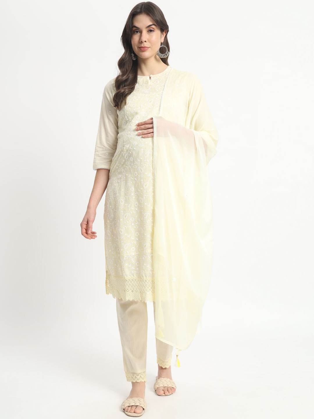 mumzhug Women Paisley Embroidered Regular Thread Work Pure Cotton Kurta with Trousers & With Dupatta, Yellow
mumzhug Women Paisley Embroidered Regular Thread Work Pure Cotton Kurta with Trousers & With Dupatta, Yellow