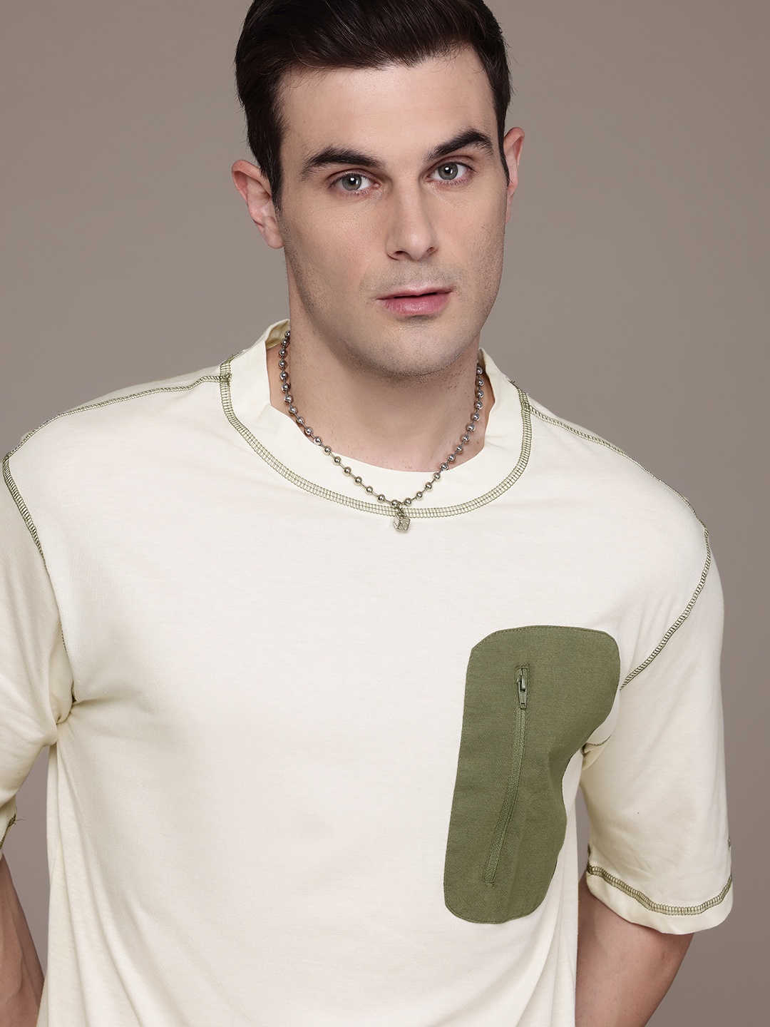 The Roadster Lifestyle Co. Contrast Pocket Upfront Stitch Oversized T-shirt, Beige
The Roadster Lifestyle Co. Contrast Pocket Upfront Stitch Oversized T-shirt, Beige