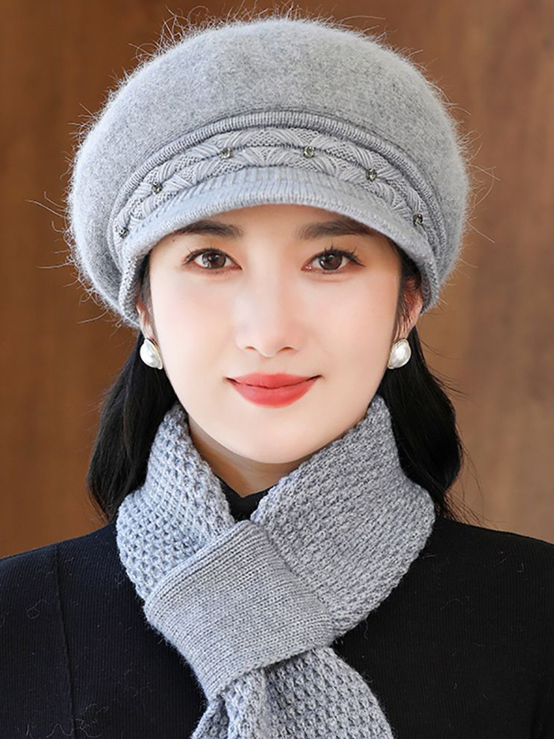 StyleCast x Revolte Women Acrylic Visor Cap, Grey
StyleCast x Revolte Women Acrylic Visor Cap, Grey