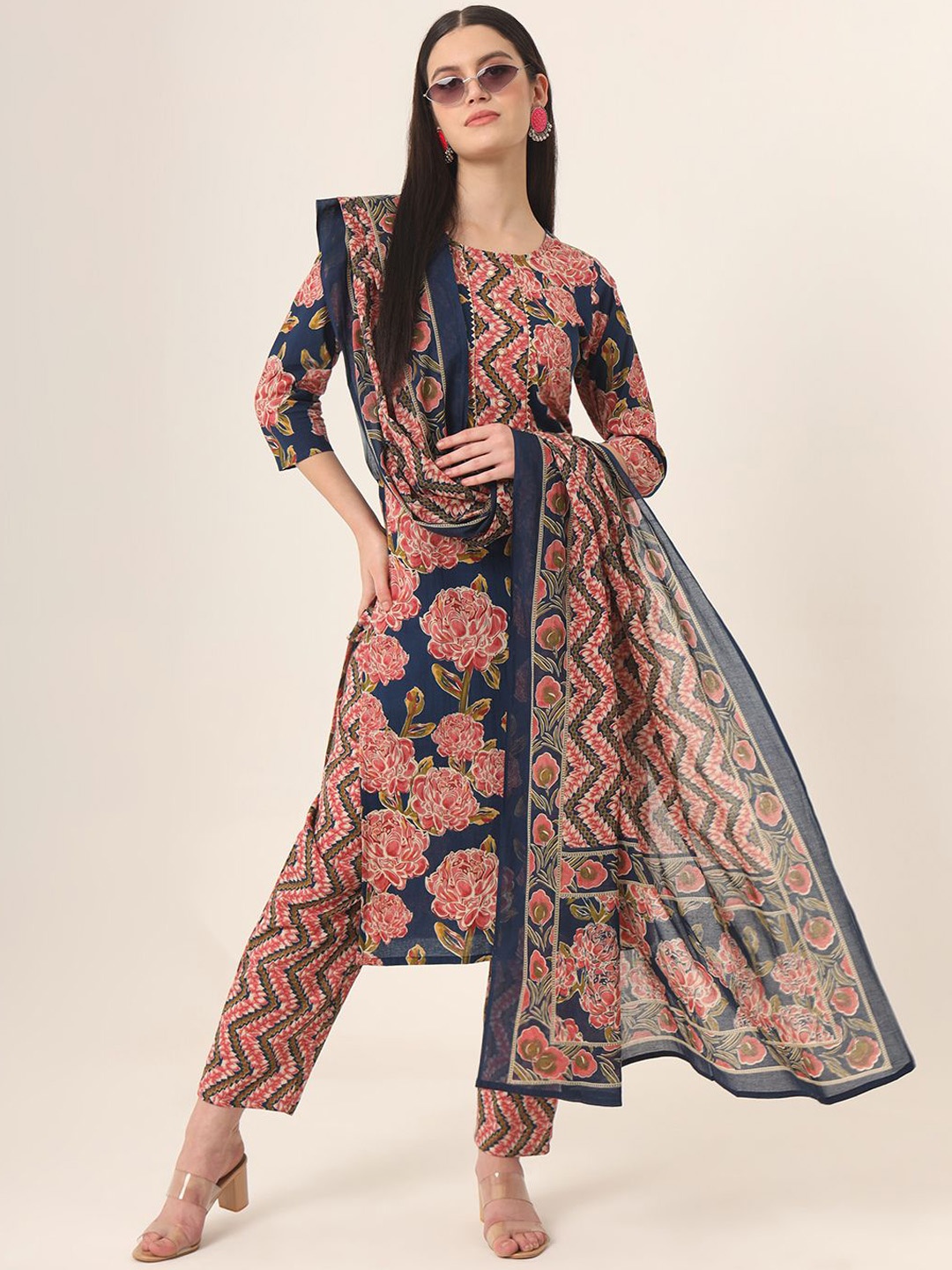 Yufta Women Floral Printed Regular Pure Cotton Kurta with Trousers & With Dupatta, Blue
Yufta Women Floral Printed Regular Pure Cotton Kurta with Trousers & With Dupatta, Blue