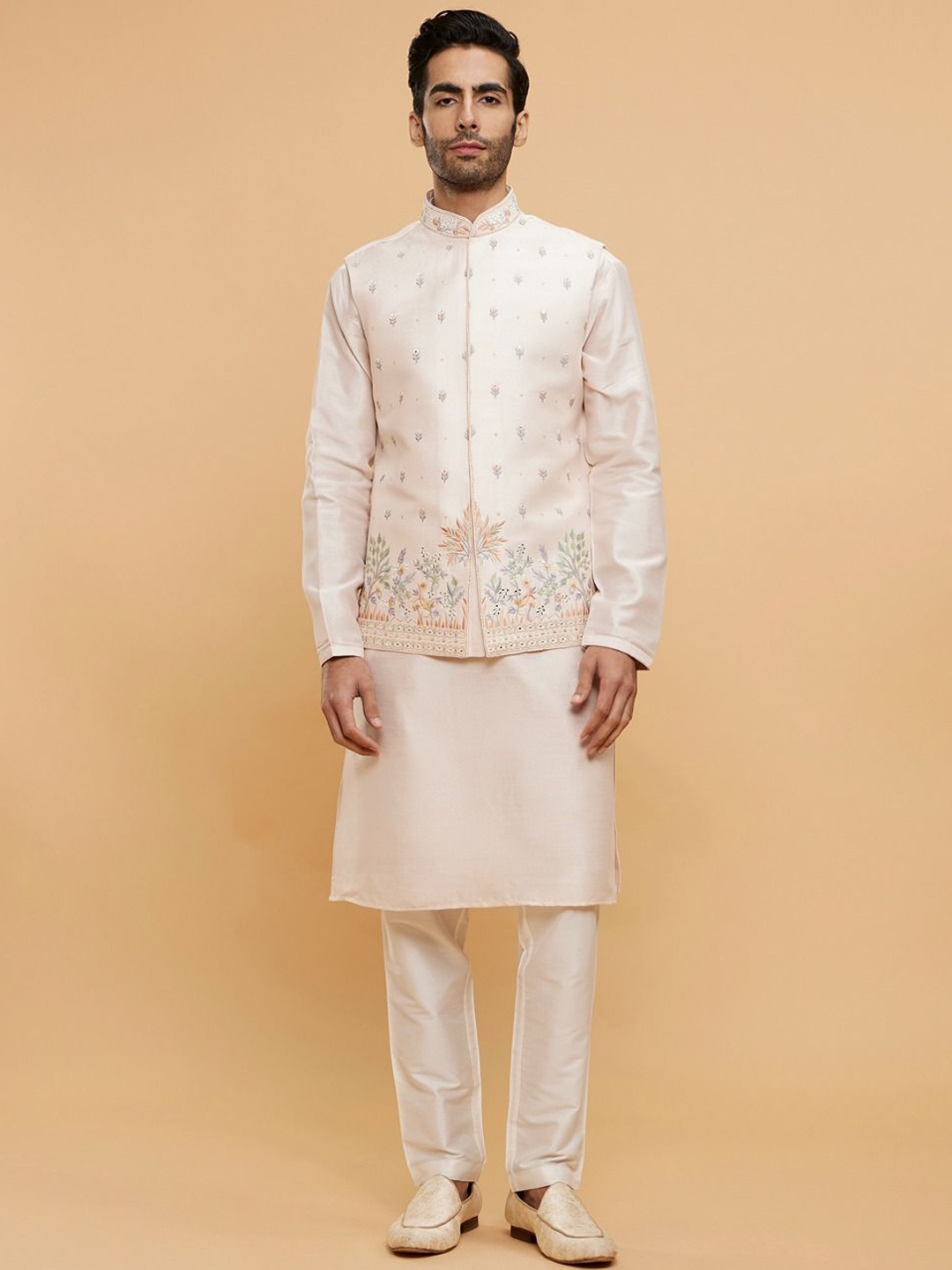 Twamev Ethnic Motifs Embroidered Thread Work Straight Kurta & Trouser With Jacket, Pink
Twamev Ethnic Motifs Embroidered Thread Work Straight Kurta & Trouser With Jacket, Pink