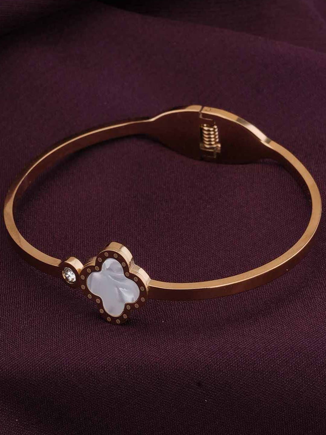 PALMONAS Women Cubic Zirconia Gold-Plated Bangle-Style Bracelet
PALMONAS Women Cubic Zirconia Gold-Plated Bangle-Style Bracelet