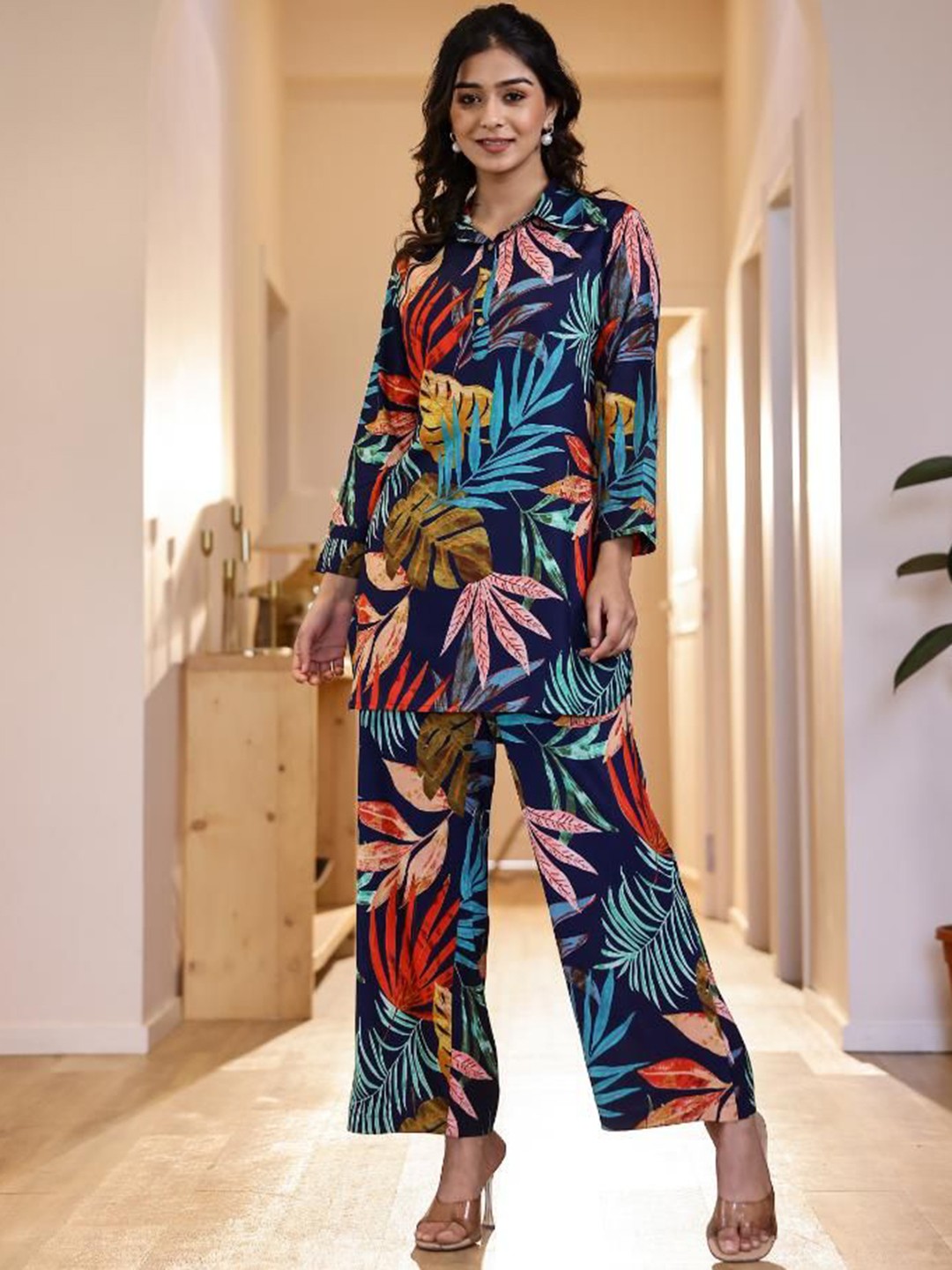 FLAVIA CREATION Printed Shirt Collar Three-Quarter Sleeves Pure Cotton Top With Palazzo, Navy blue
FLAVIA CREATION Printed Shirt Collar Three-Quarter Sleeves Pure Cotton Top With Palazzo, Navy blue