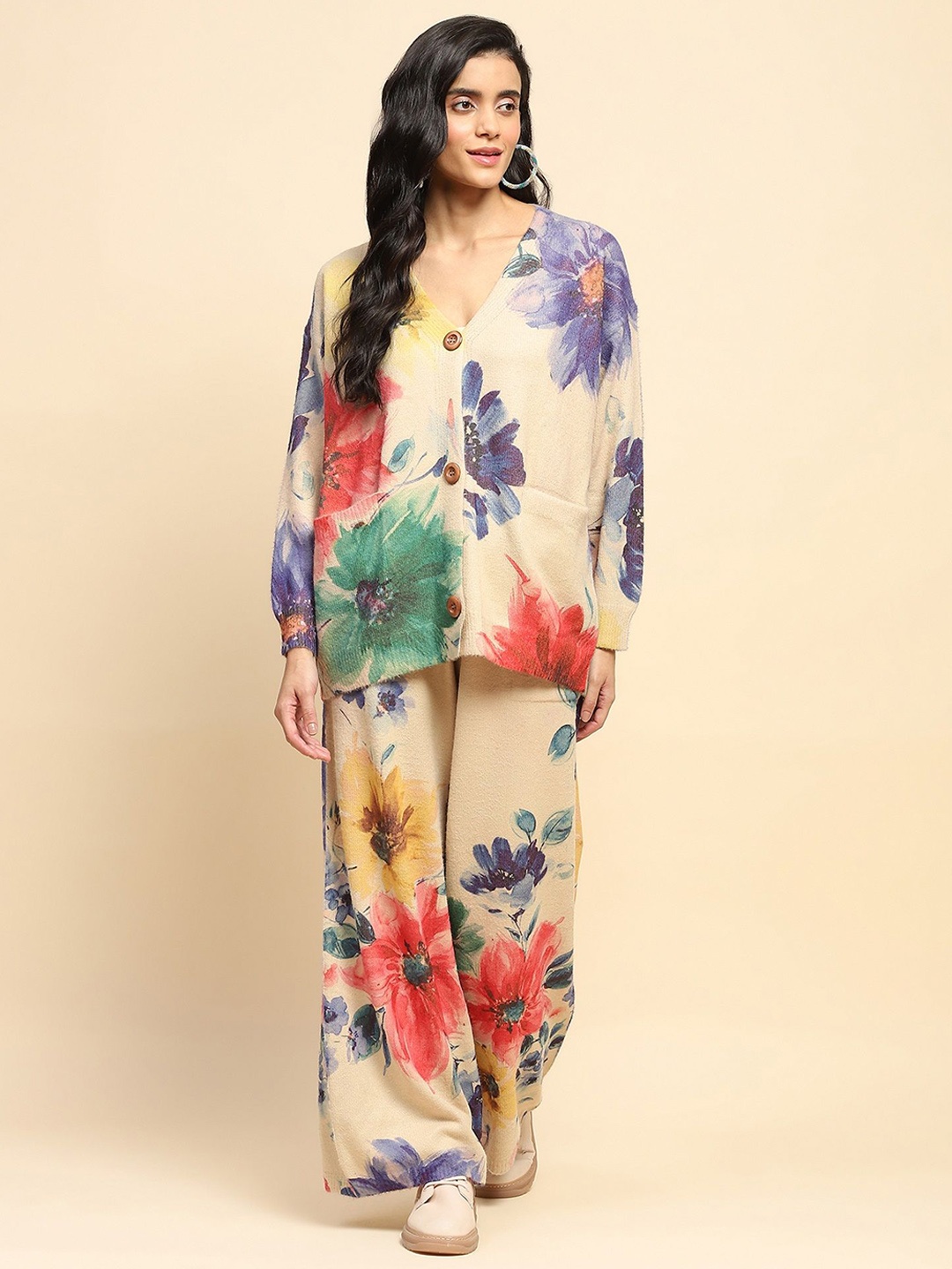 Global Republic Floral Printed V-Neck Long Sleeves Sweater With Trouser, Beige
Global Republic Floral Printed V-Neck Long Sleeves Sweater With Trouser, Beige