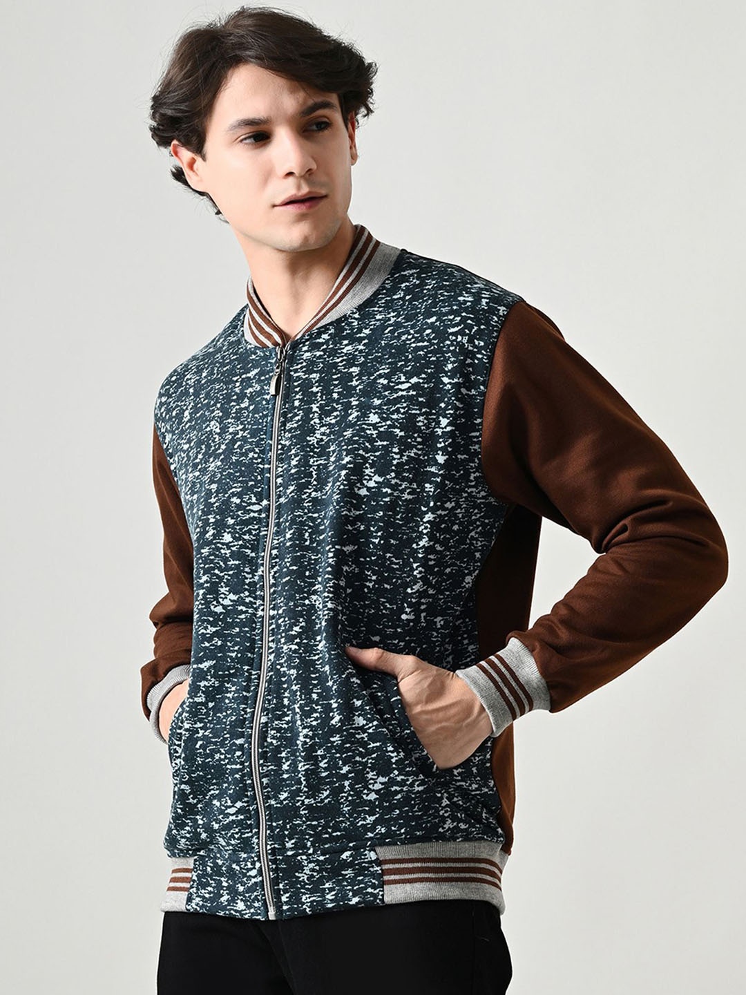 BAESD Men Fleece Lightweight Open Front Jacket with Embroidered, Brown
BAESD Men Fleece Lightweight Open Front Jacket with Embroidered, Brown