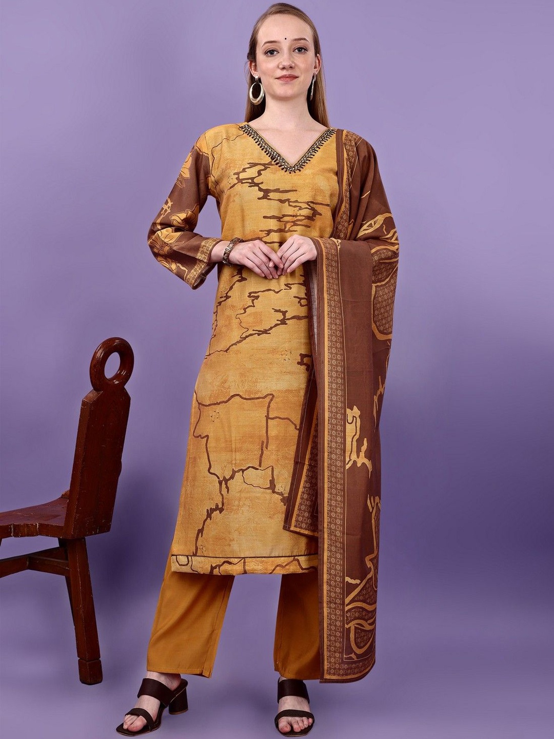 BERISTON Women Embroidered Regular Beads and Stones Kurta with Trousers & With Dupatta, Mustard
BERISTON Women Embroidered Regular Beads and Stones Kurta with Trousers & With Dupatta, Mustard