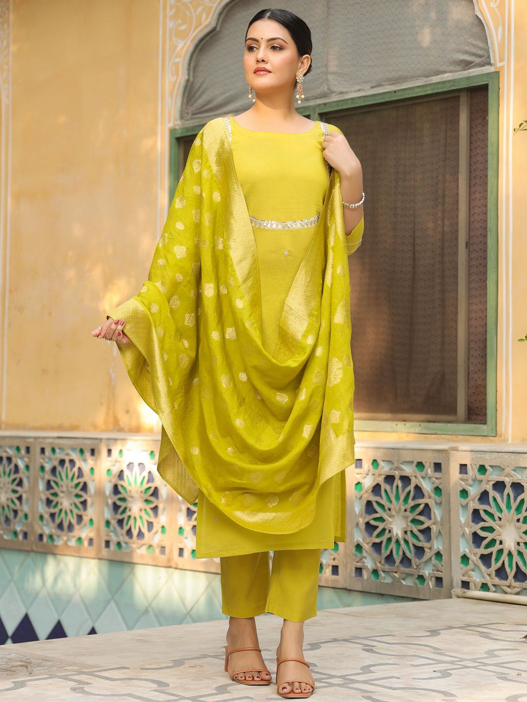 KALINI Women Embroidered Regular Zardozi Kurta with Trousers & With Dupatta, Green
KALINI Women Embroidered Regular Zardozi Kurta with Trousers & With Dupatta, Green