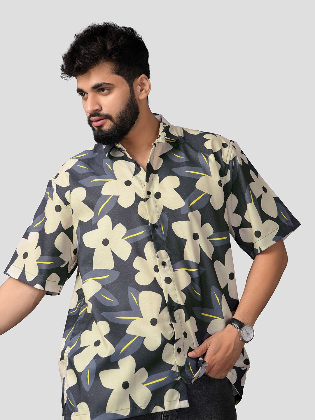 BOWLIFESTYLE Men Classic Spread Collar Floral Printed Cotton Casual Shirt, Navy blue
BOWLIFESTYLE Men Classic Spread Collar Floral Printed Cotton Casual Shirt, Navy blue