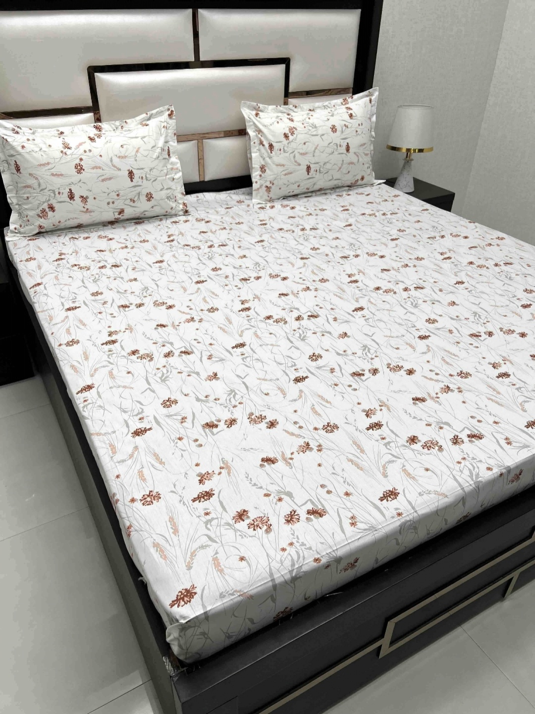 Pure Decor Cotton King Size Double Bed Bedsheet With 2 Pillow Covers 108 in X 108 in, White
Pure Decor Cotton King Size Double Bed Bedsheet With 2 Pillow Covers 108 in X 108 in, White