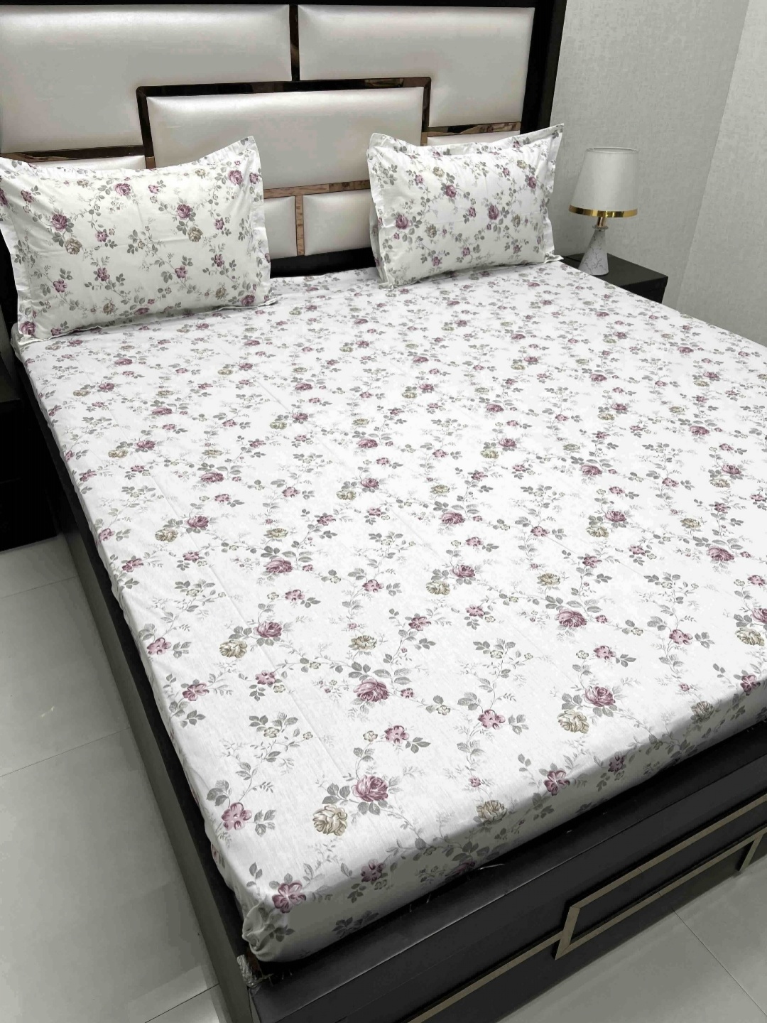 Pure Decor Cotton King Size Double Bed Bedsheet With 2 Pillow Covers 108 in X 108 in, White
Pure Decor Cotton King Size Double Bed Bedsheet With 2 Pillow Covers 108 in X 108 in, White