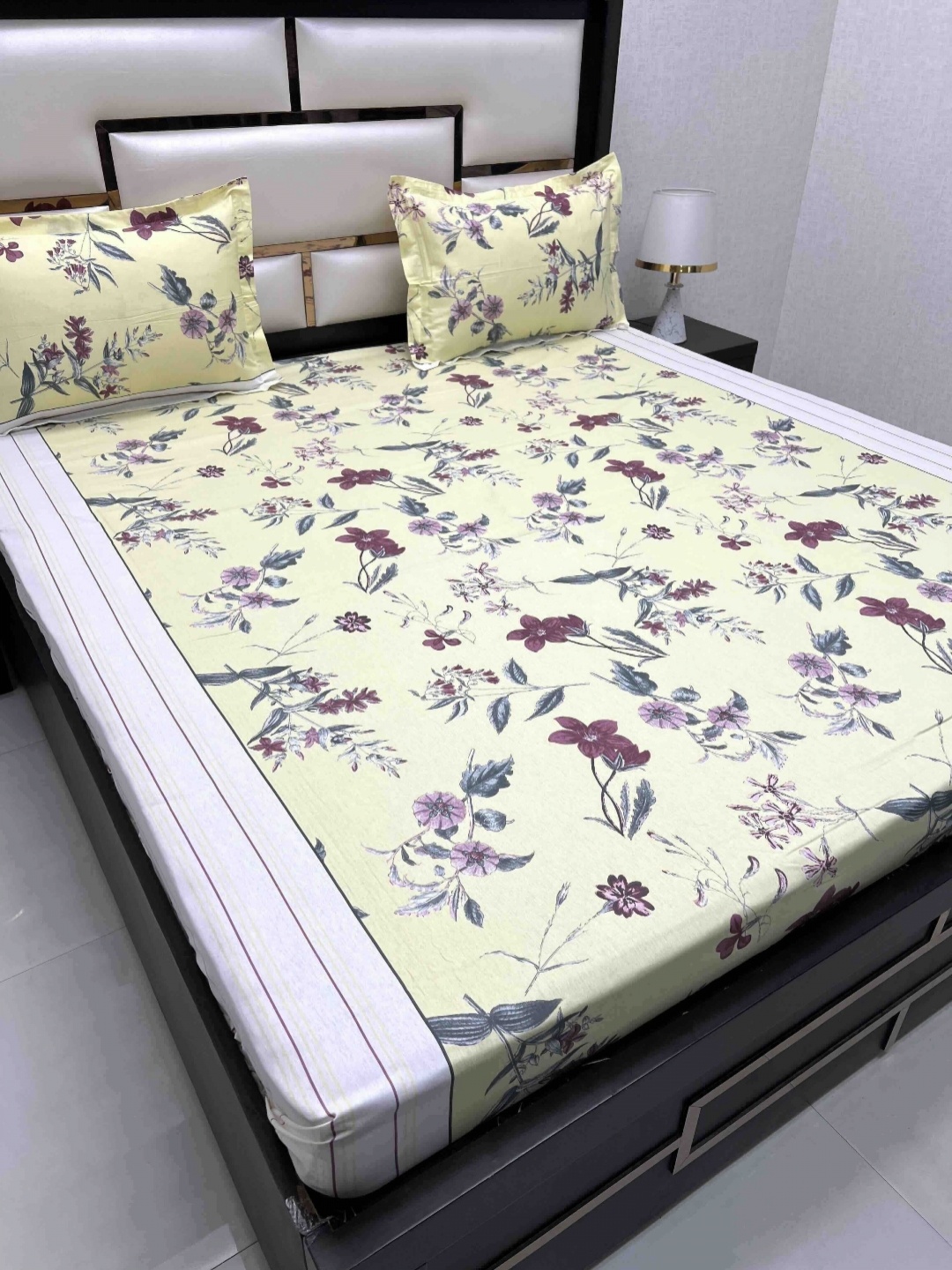 Pure Decor Royal velar Yellow Printed Pure Cotton 400 TC King Bedsheet Set 2.73 x 2.75 m
Pure Decor Royal velar Yellow Printed Pure Cotton 400 TC King Bedsheet Set 2.73 x 2.75 m