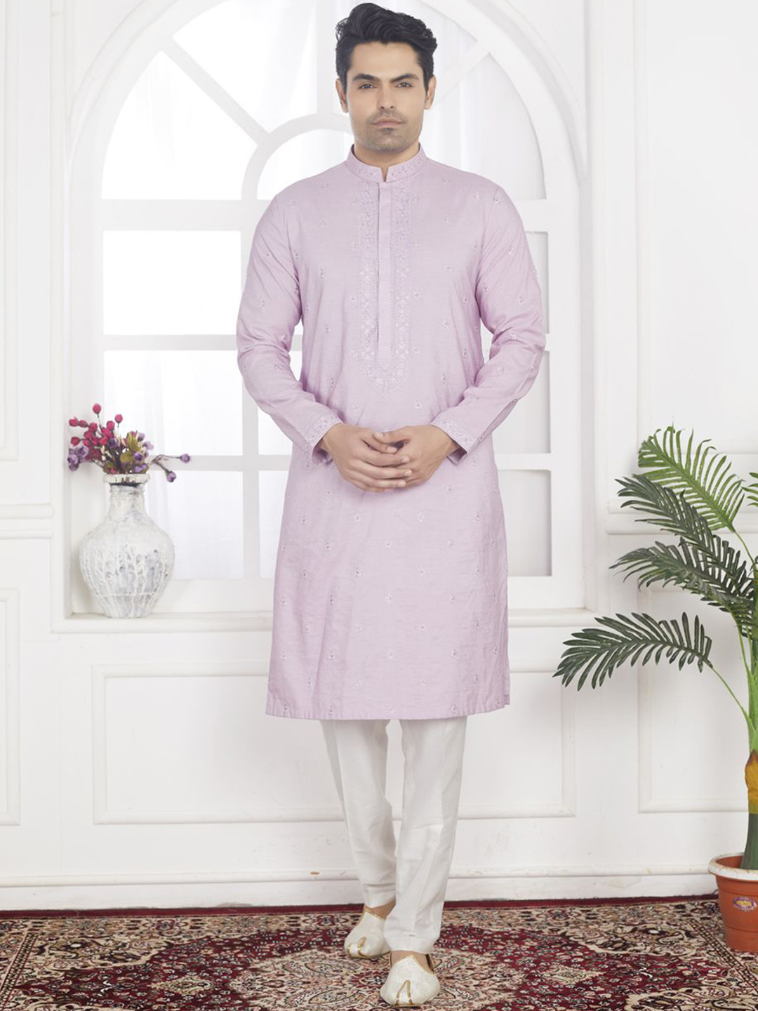 EVASTRO Floral Embroidered Thread Work Pure Cotton Straight Kurta with Pyjamas, Lavender
EVASTRO Floral Embroidered Thread Work Pure Cotton Straight Kurta with Pyjamas, Lavender