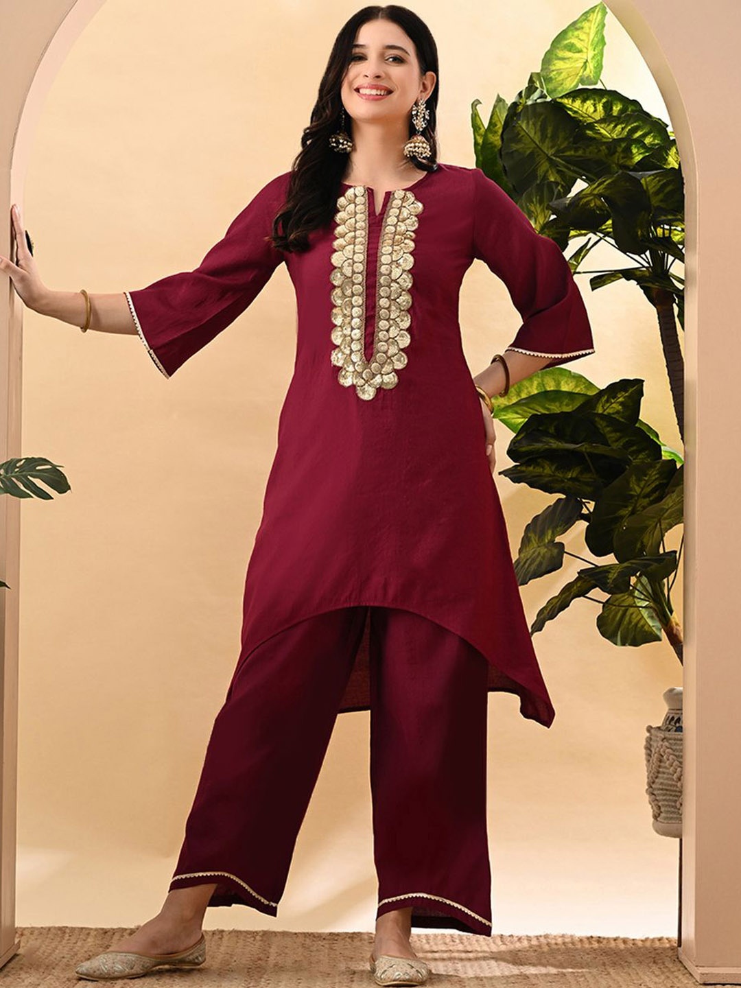Myshka Women Ethnic Motifs Embroidered Regular Sequinned Kurta with Trousers & With Dupatta, Magenta
Myshka Women Ethnic Motifs Embroidered Regular Sequinned Kurta with Trousers & With Dupatta, Magenta