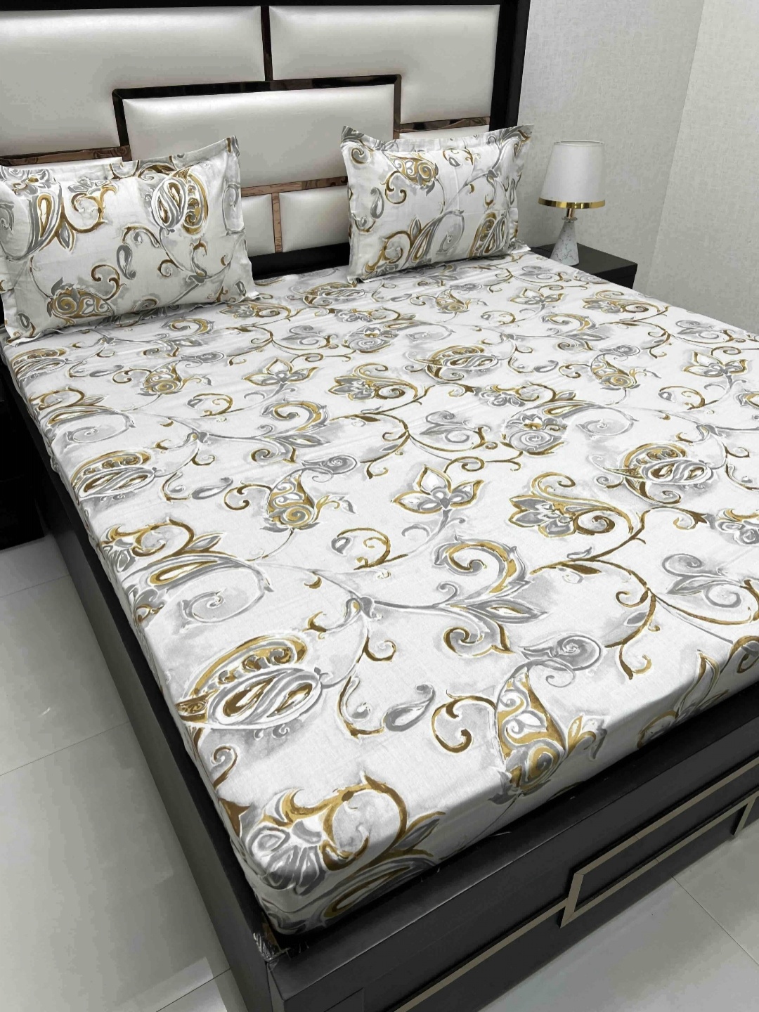 Pure Decor Royal Velar Grey Printed Pure Cotton 380 TC King Bedsheet Set 2.73 m x 2.76 m
Pure Decor Royal Velar Grey Printed Pure Cotton 380 TC King Bedsheet Set 2.73 m x 2.76 m