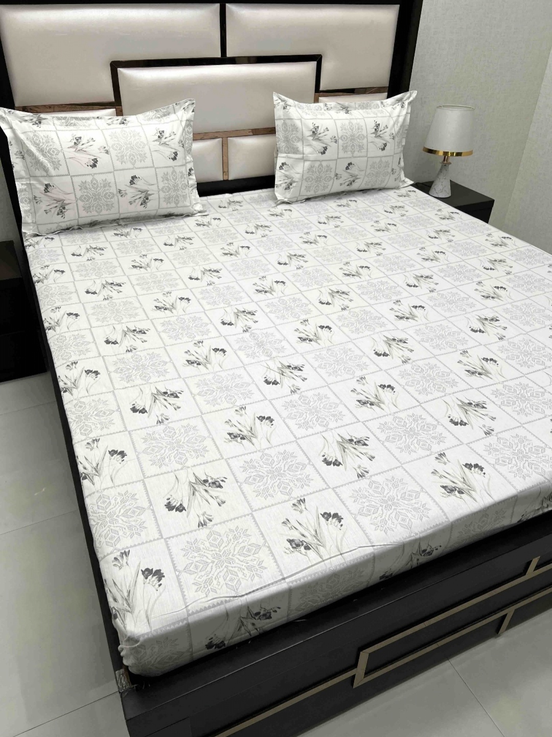 Pure Decor Cotton King Size Double Bed Bedsheet With 2 Pillow Covers 108 in X 108 in, White
Pure Decor Cotton King Size Double Bed Bedsheet With 2 Pillow Covers 108 in X 108 in, White