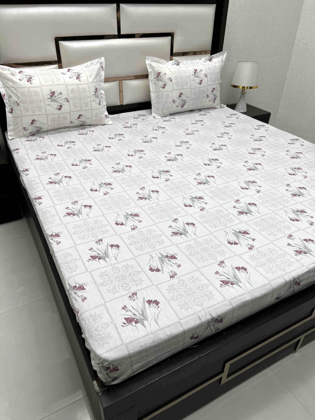 Pure Decor Cotton King Size Double Bed Bedsheet With 2 Pillow Covers 108 in X 108 in, White
Pure Decor Cotton King Size Double Bed Bedsheet With 2 Pillow Covers 108 in X 108 in, White