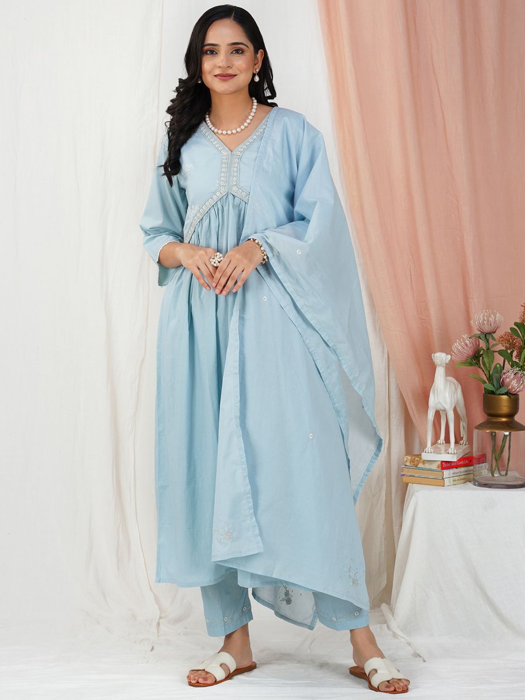 zuri Ethnic Motifs Embroidered Pure Cotton Anarkali Kurta with Trousers & Dupatta, Blue
zuri Ethnic Motifs Embroidered Pure Cotton Anarkali Kurta with Trousers & Dupatta, Blue