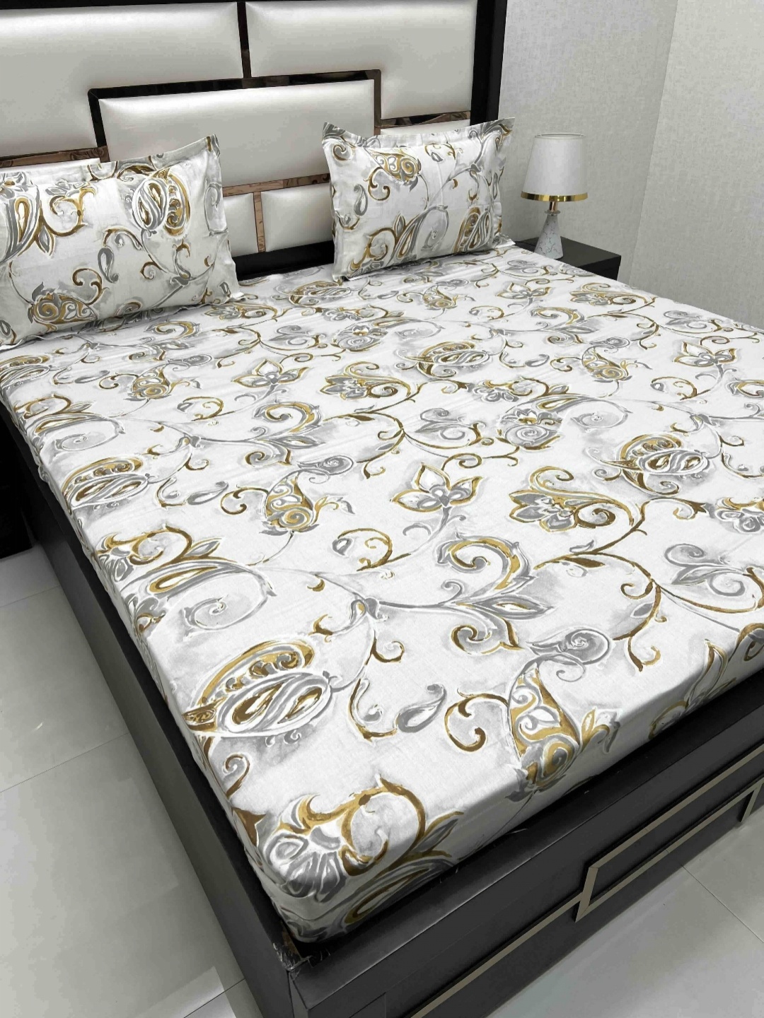 Pure Decor Royal Velar Green Ethnic Motifs Cotton 400 TC King Bedsheet Set 2.73 x 2.75 m, Grey
Pure Decor Royal Velar Green Ethnic Motifs Cotton 400 TC King Bedsheet Set 2.73 x 2.75 m, Grey