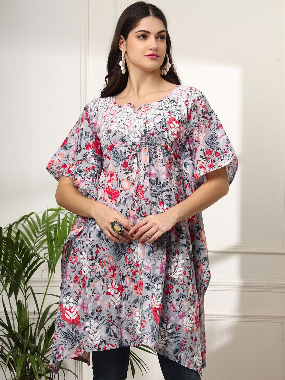 The Chikan Label Floral Embroidered Chikankari Extended Sleeves Cotton Kaftan Kurta, Red
The Chikan Label Floral Embroidered Chikankari Extended Sleeves Cotton Kaftan Kurta, Red