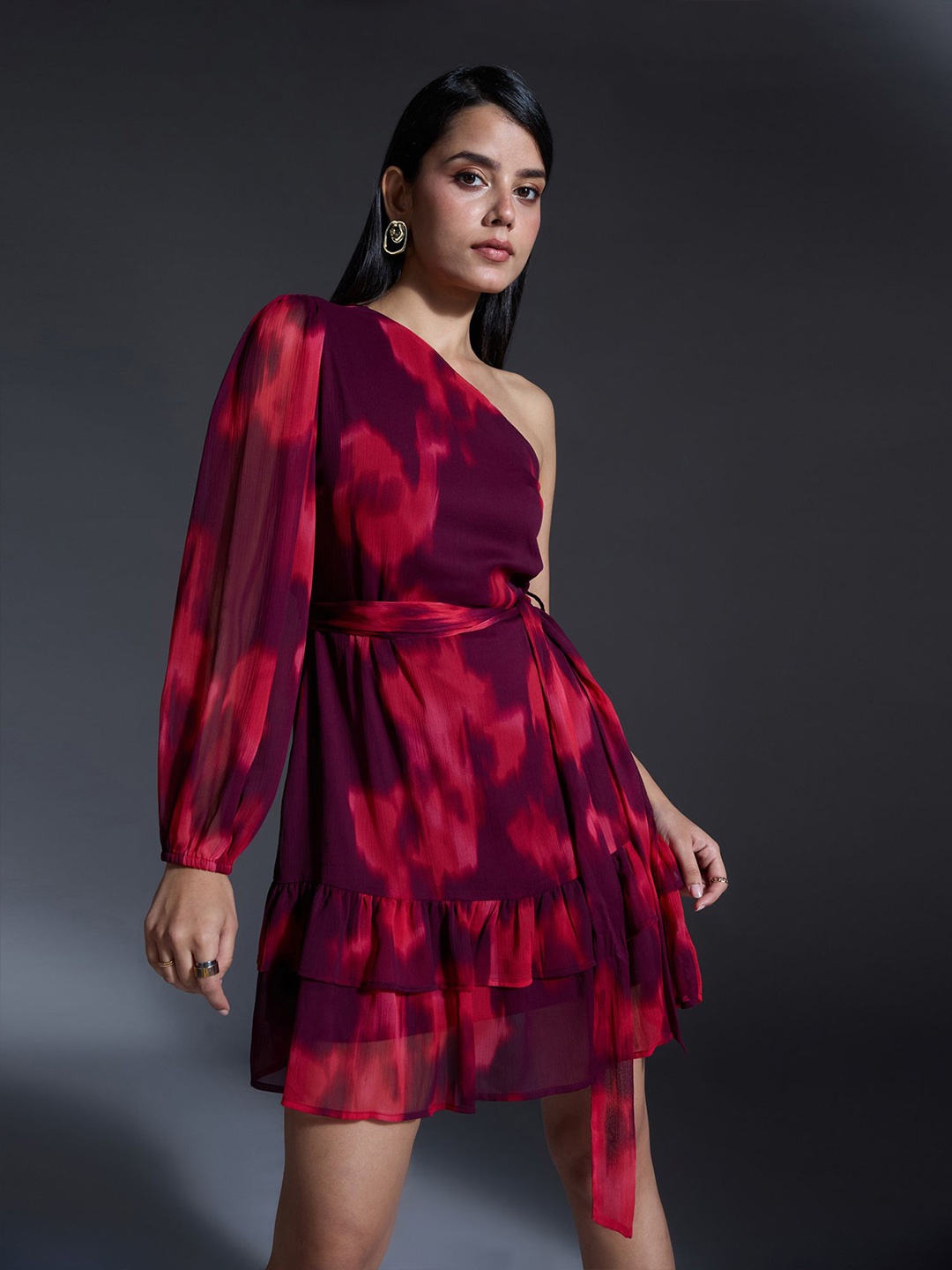 20Dresses Women Abstract Printed One Shoulder Puff Sleeve Drop - Waist Mini Dress, Red
20Dresses Women Abstract Printed One Shoulder Puff Sleeve Drop - Waist Mini Dress, Red