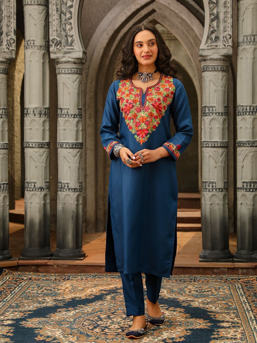 House of Chikankari Floral Yoke Design Straight Woollen Thread Work Kurta with Trousers, Blue
House of Chikankari Floral Yoke Design Straight Woollen Thread Work Kurta with Trousers, Blue