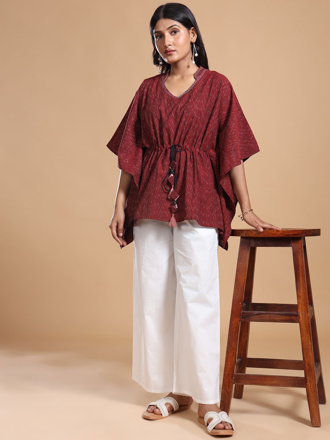 THE WEAVE TRAVELLER Women Ethnic Motifs Handloom Waist Tie-Ups Cotton Kaftan Top, Maroon
THE WEAVE TRAVELLER Women Ethnic Motifs Handloom Waist Tie-Ups Cotton Kaftan Top, Maroon